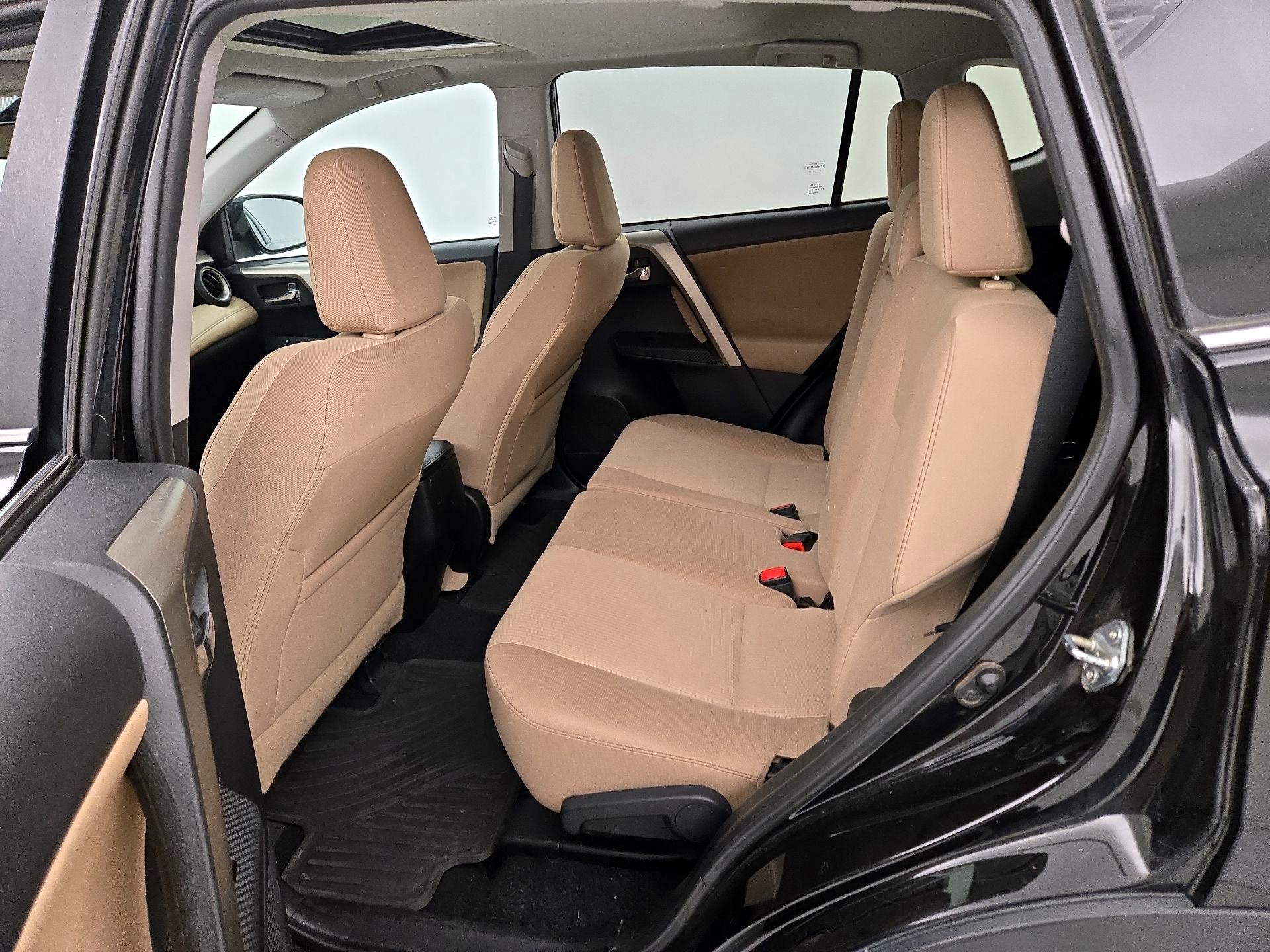 Thumbnail: 2014 Toyota RAV4 - 20