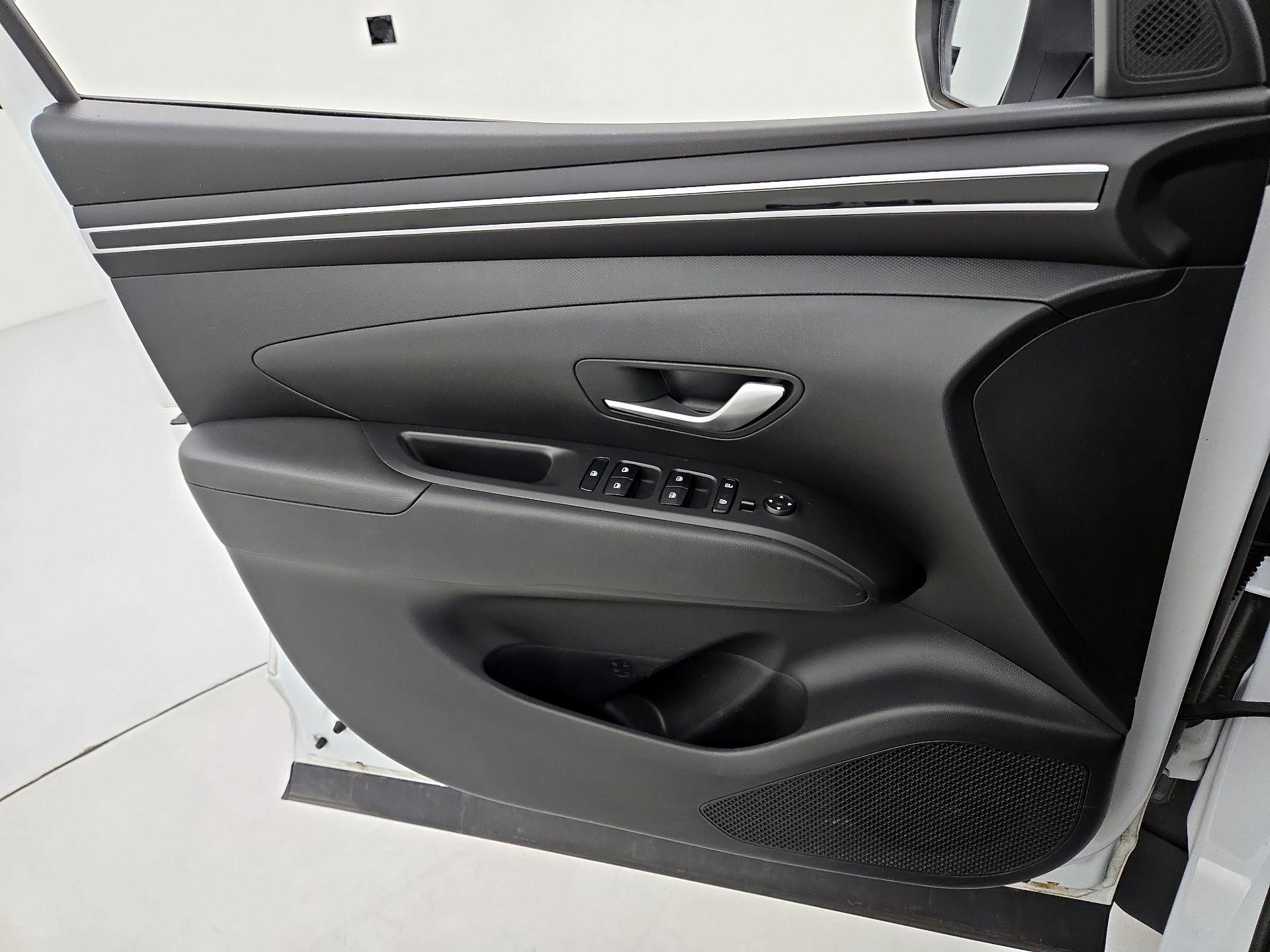 Thumbnail: 2022 Hyundai Tucson - 12