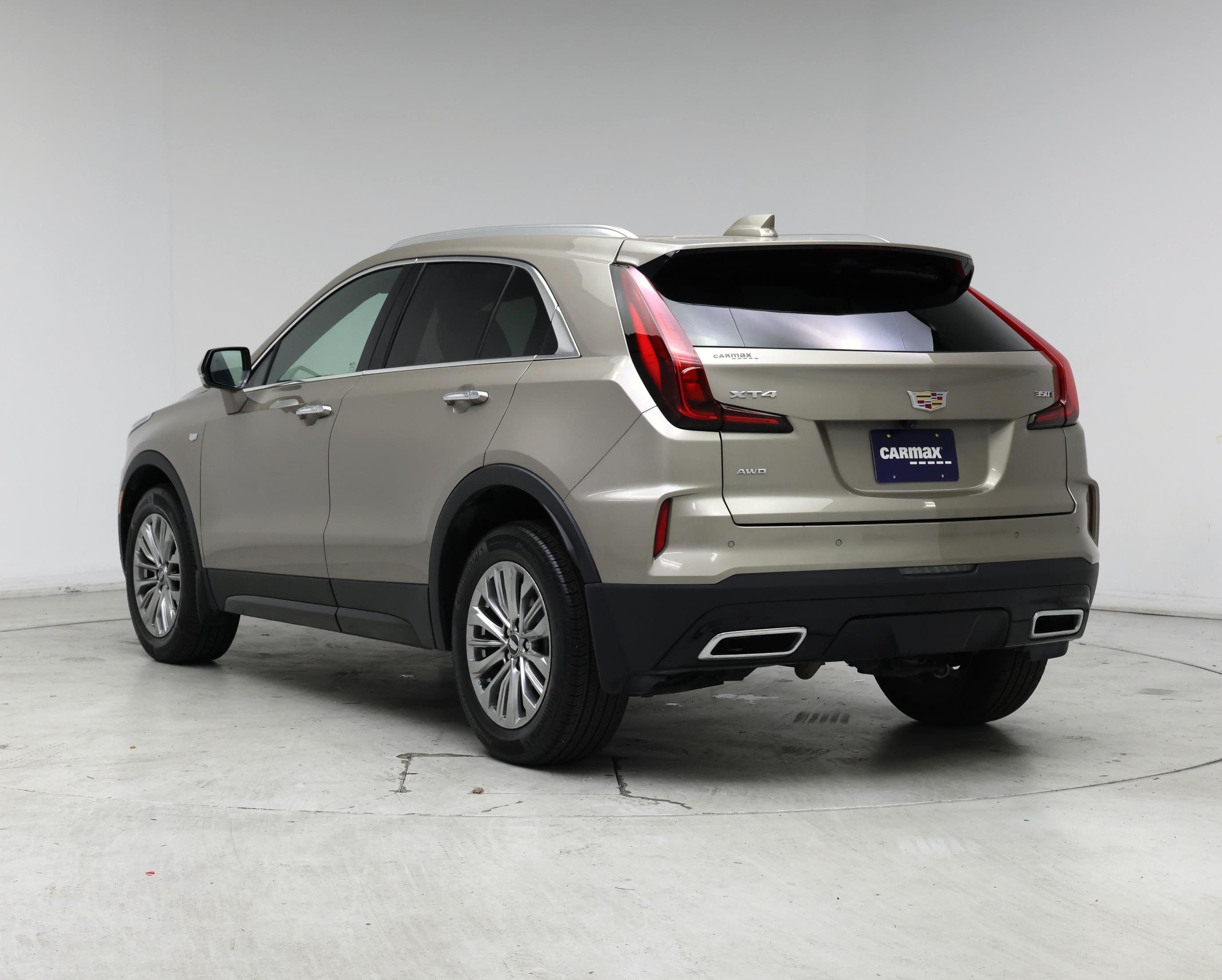 Thumbnail: 2025 Cadillac XT4 - 2