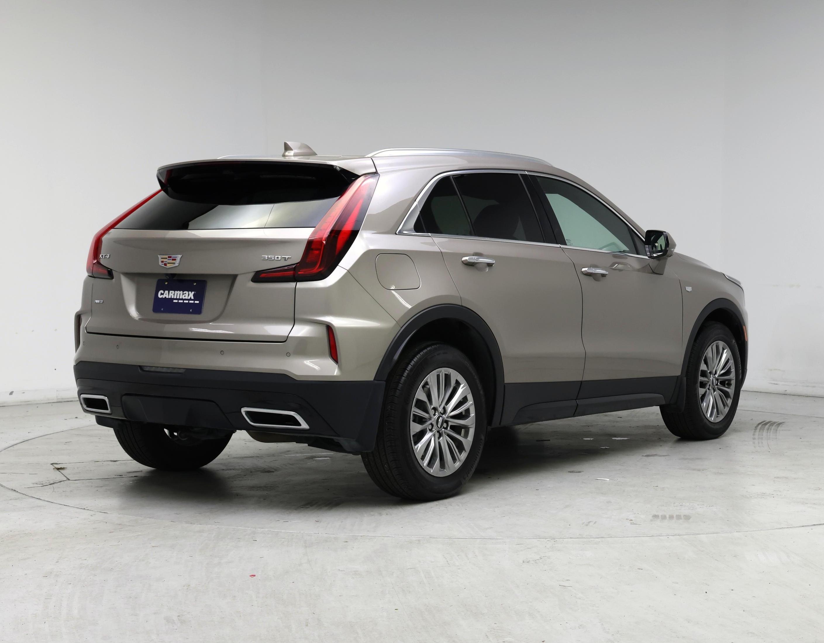 Thumbnail: 2025 Cadillac XT4 - 8