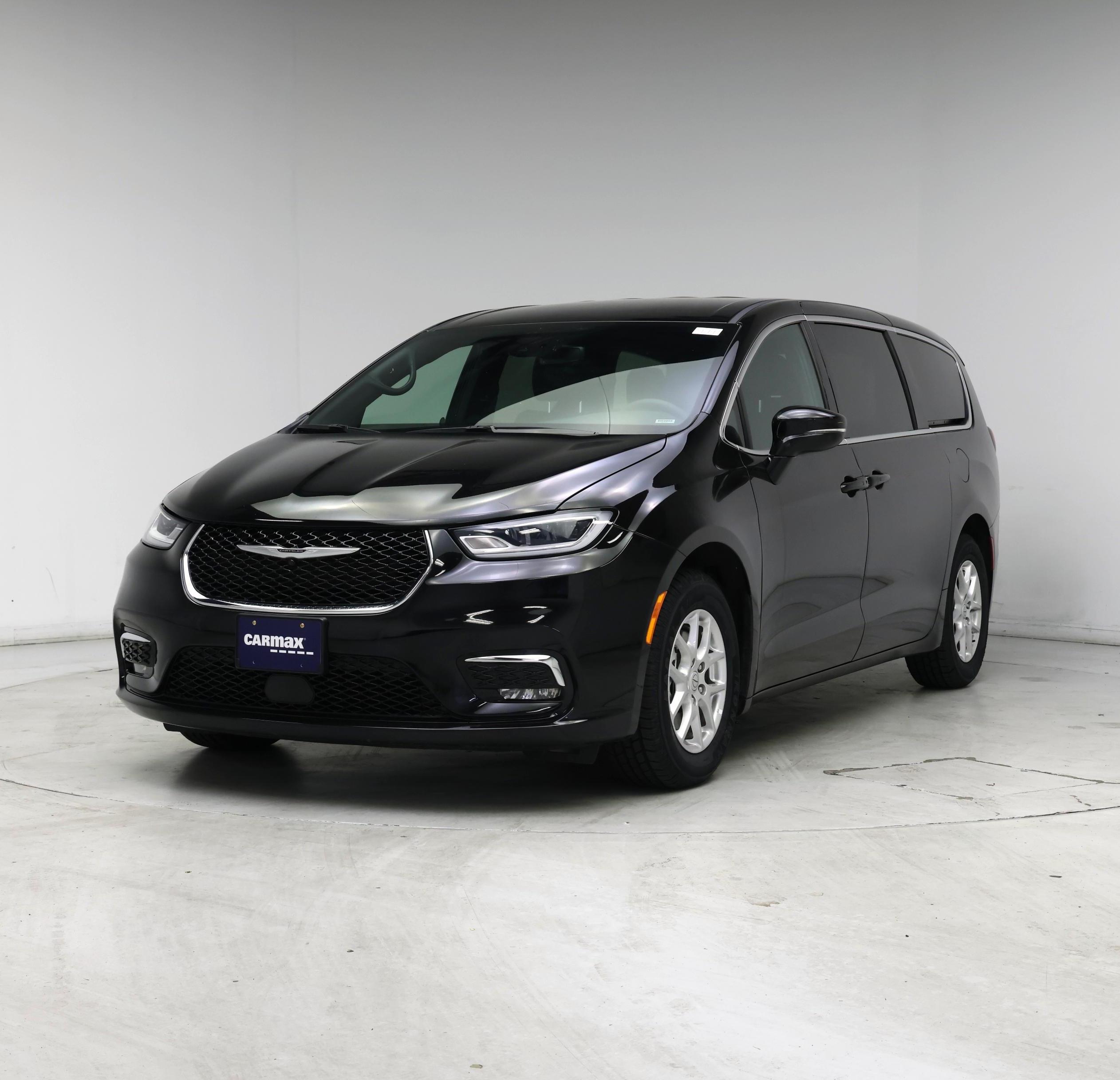Thumbnail: 2025 Chrysler Pacifica - 4