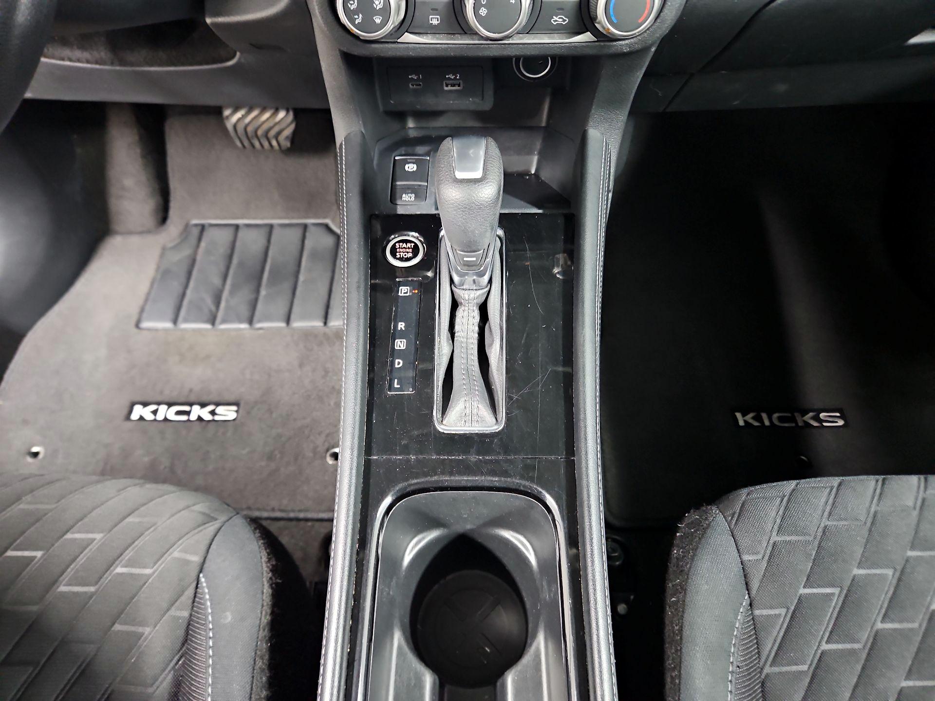 Thumbnail: 2023 Nissan Kicks - 16