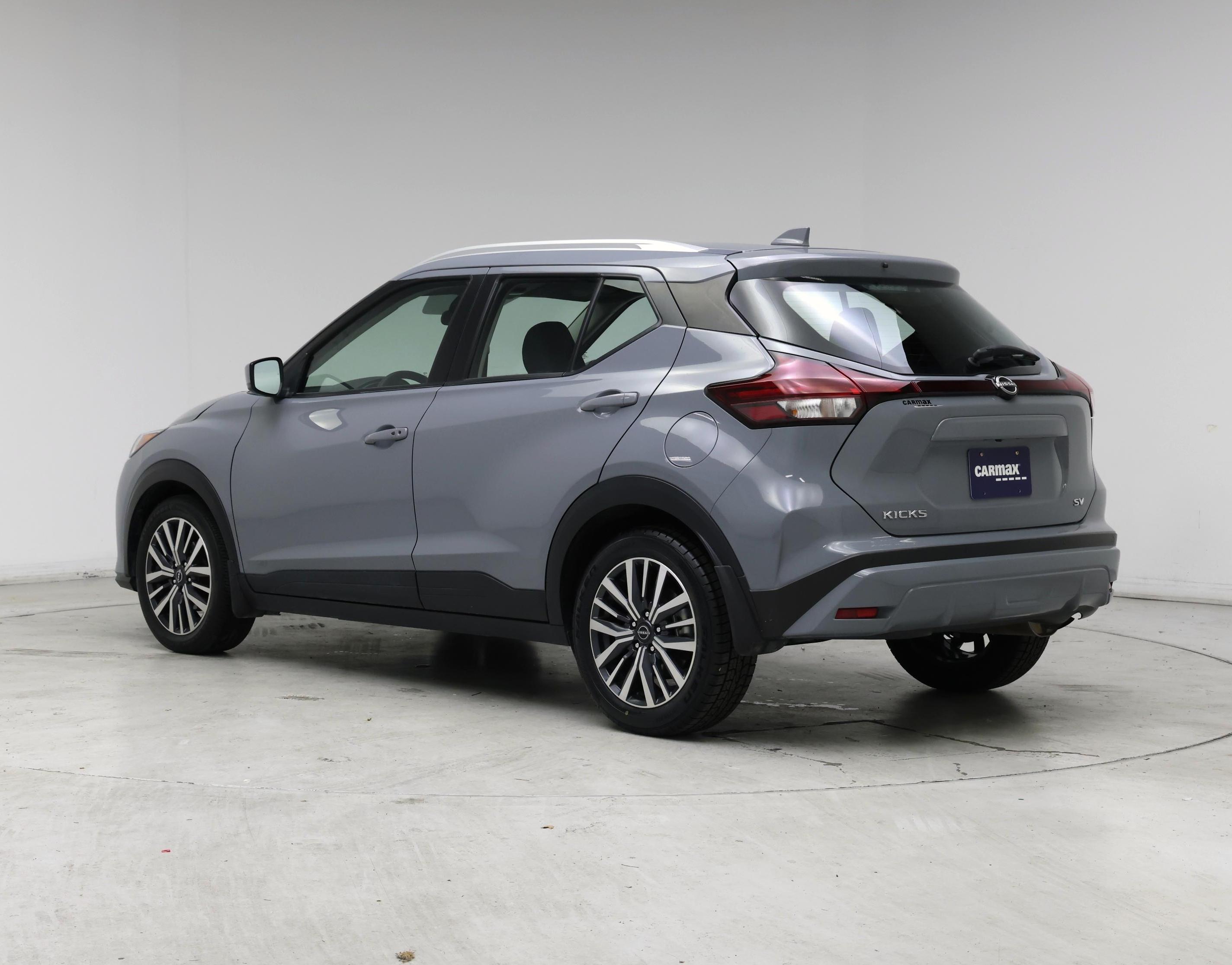 Thumbnail: 2023 Nissan Kicks - 2