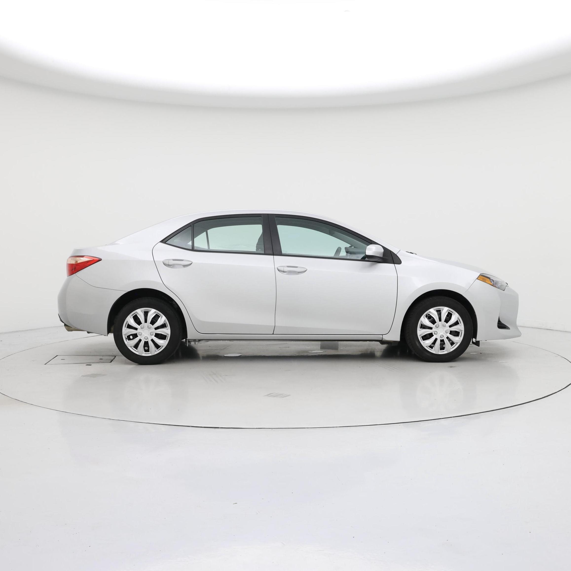 Thumbnail: 2017 Toyota Corolla - 7