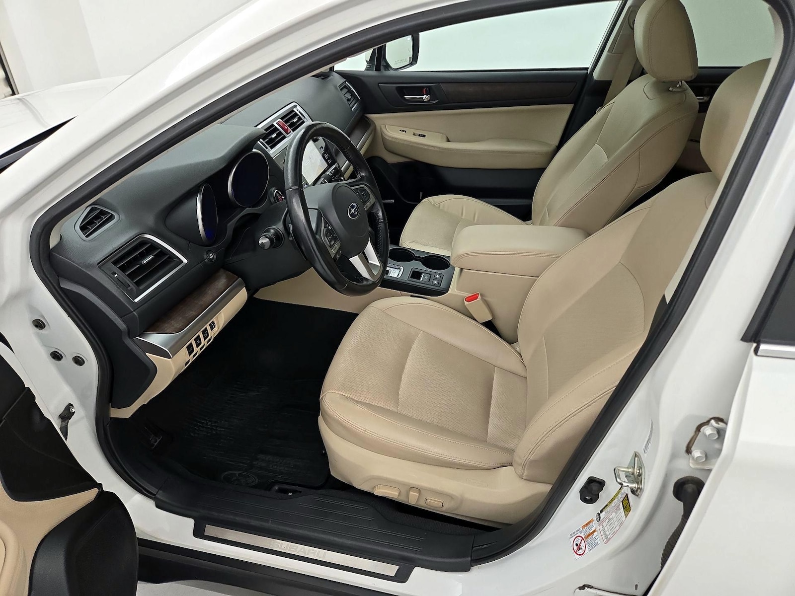 2016 Subaru Outback Limited - Photo 12