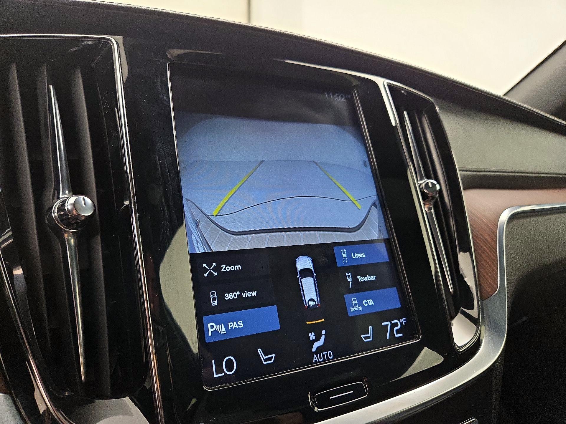 Thumbnail: 2020 Volvo S60 - 15
