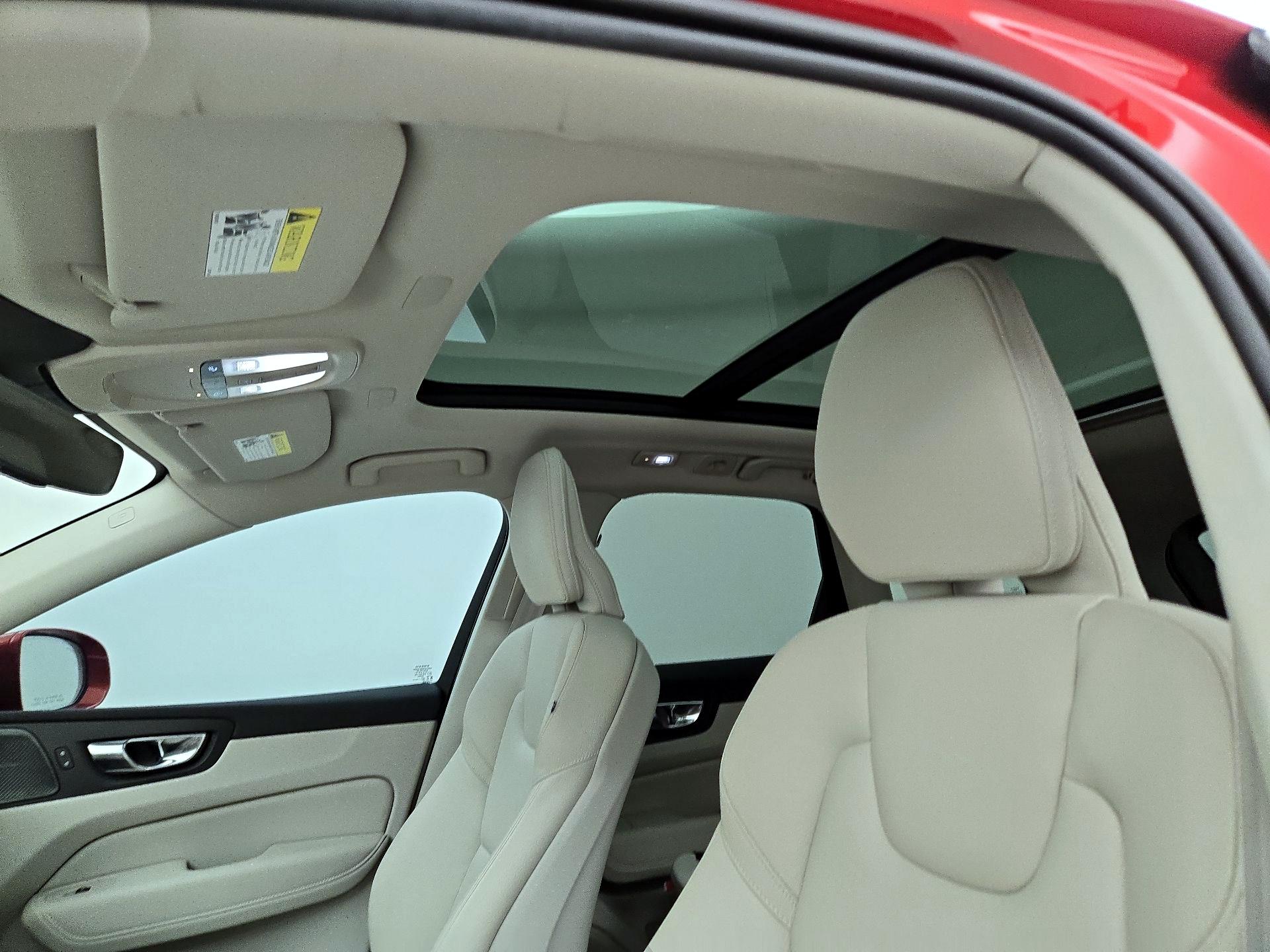 Thumbnail: 2023 Volvo XC60 - 19
