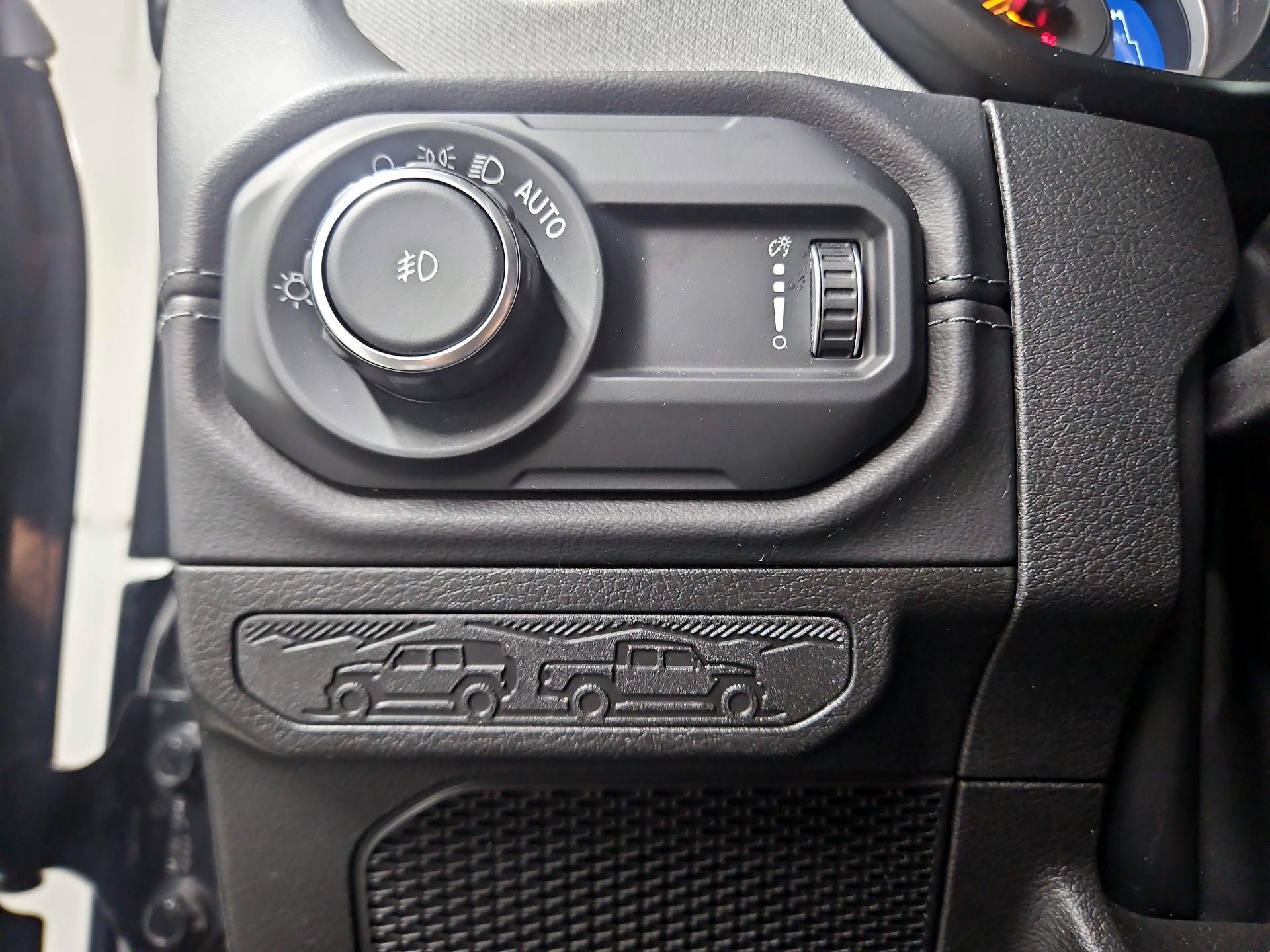 Thumbnail: 2025 Jeep Wrangler - 13