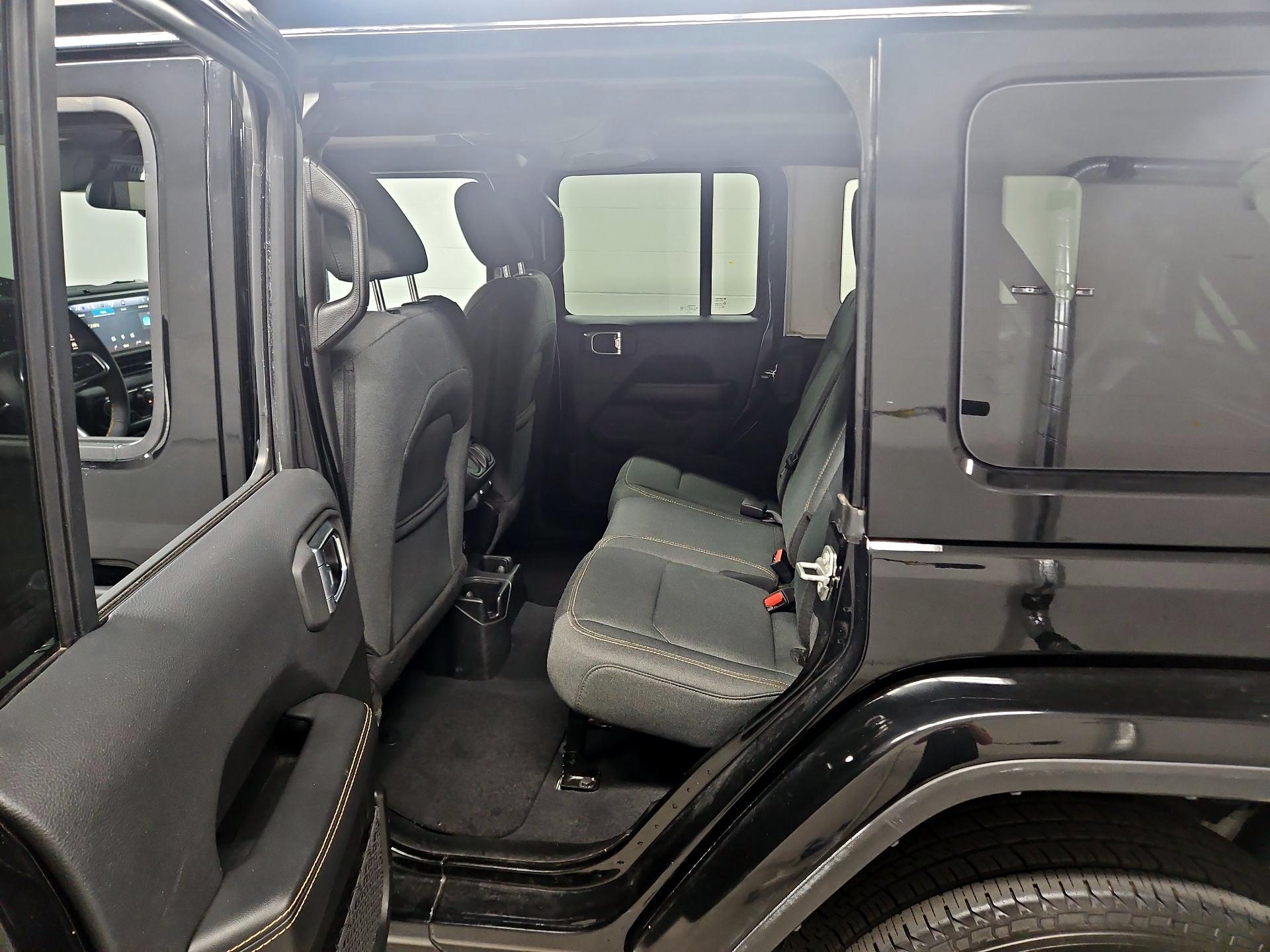 Thumbnail: 2025 Jeep Wrangler - 19
