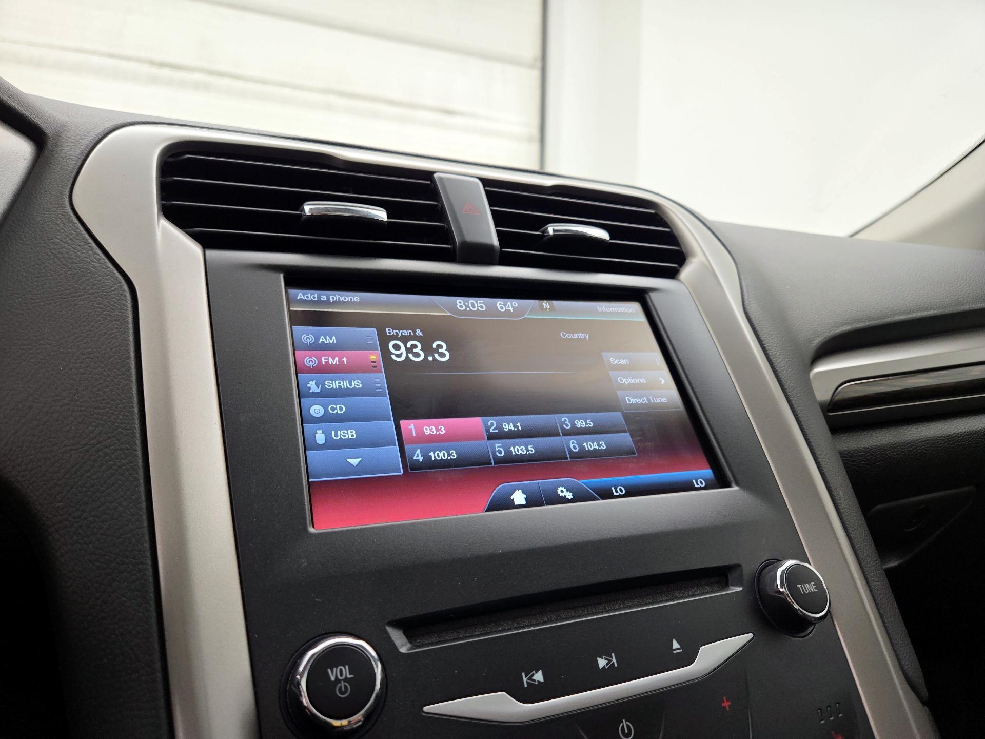 Thumbnail: 2015 Ford Fusion - 15