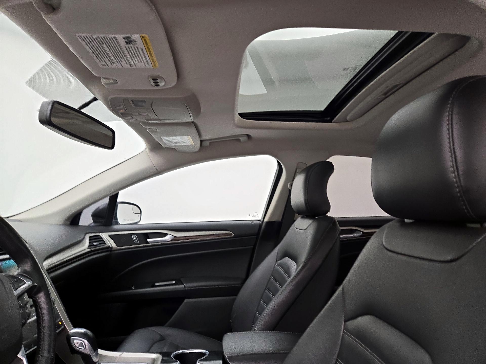 Thumbnail: 2015 Ford Fusion - 19