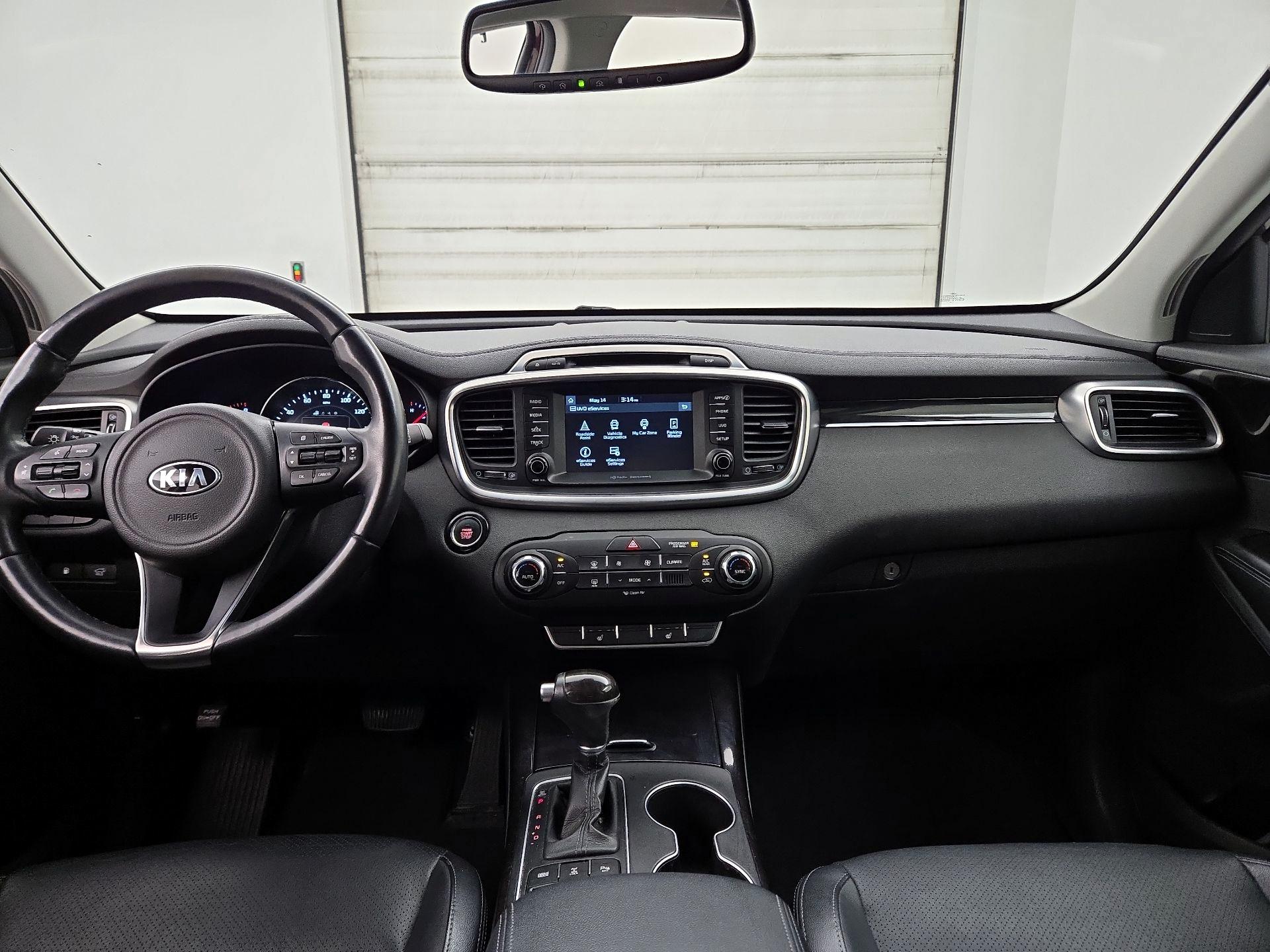 Thumbnail: 2018 Kia Sorento - 9