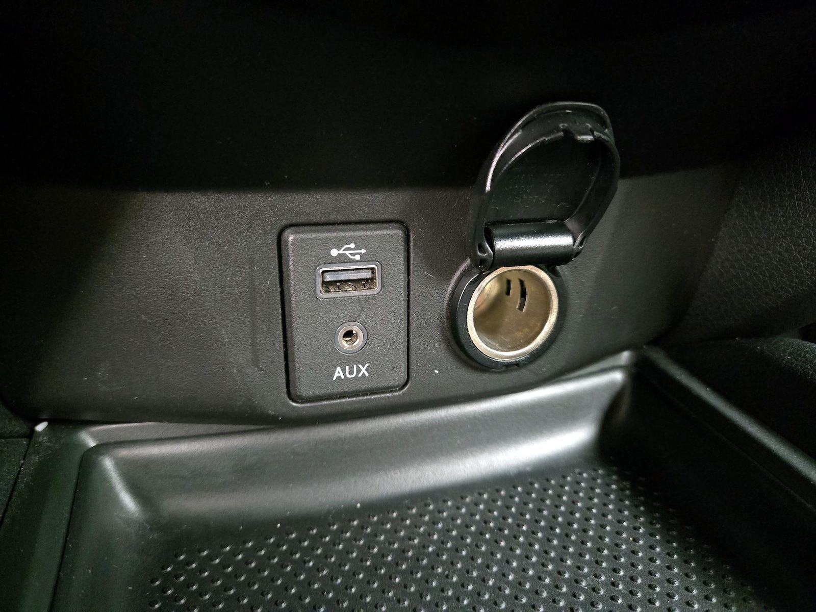 2017 Nissan Rogue SV - Photo 20