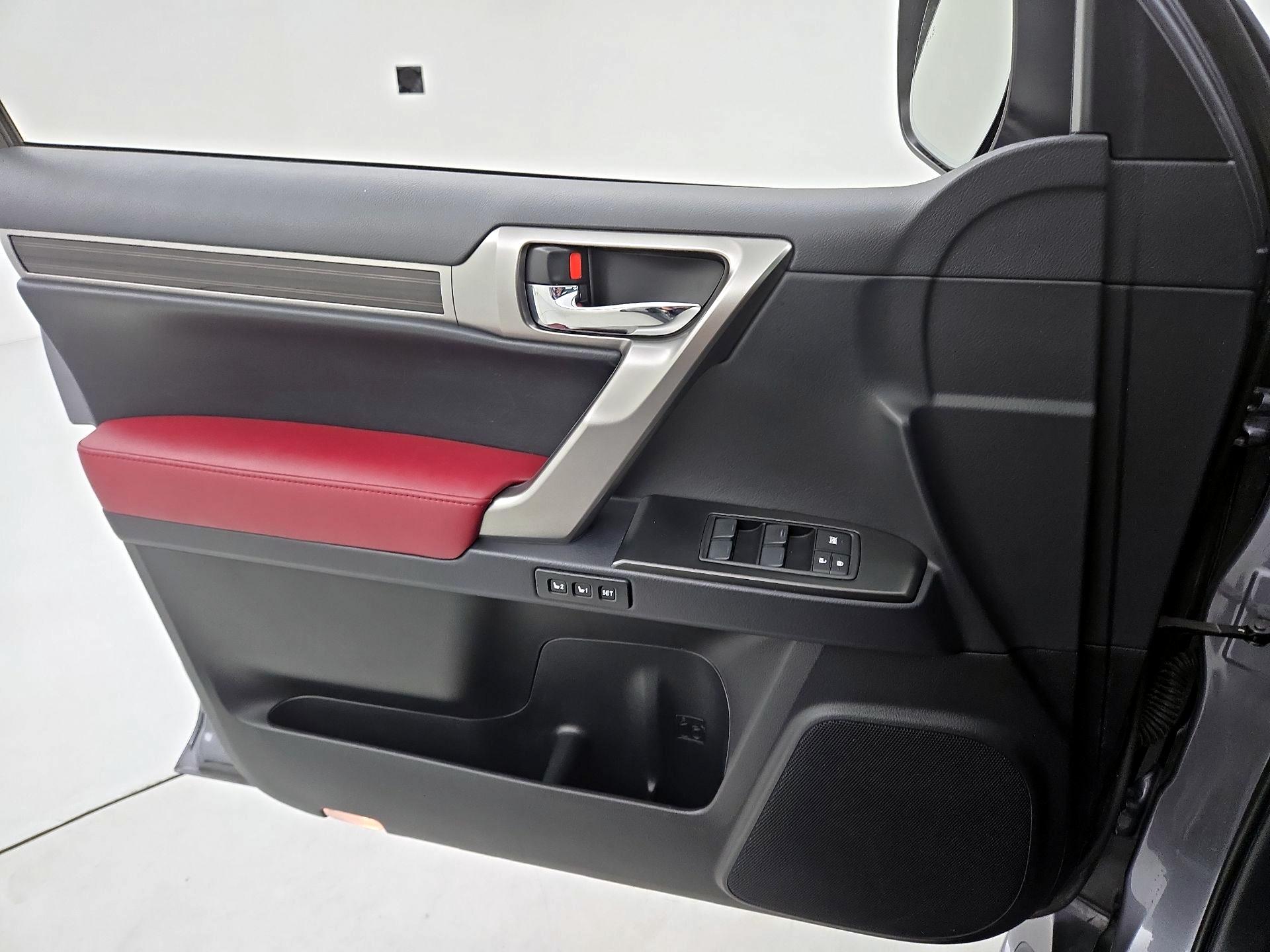 Thumbnail: 2023 Lexus GX - 12