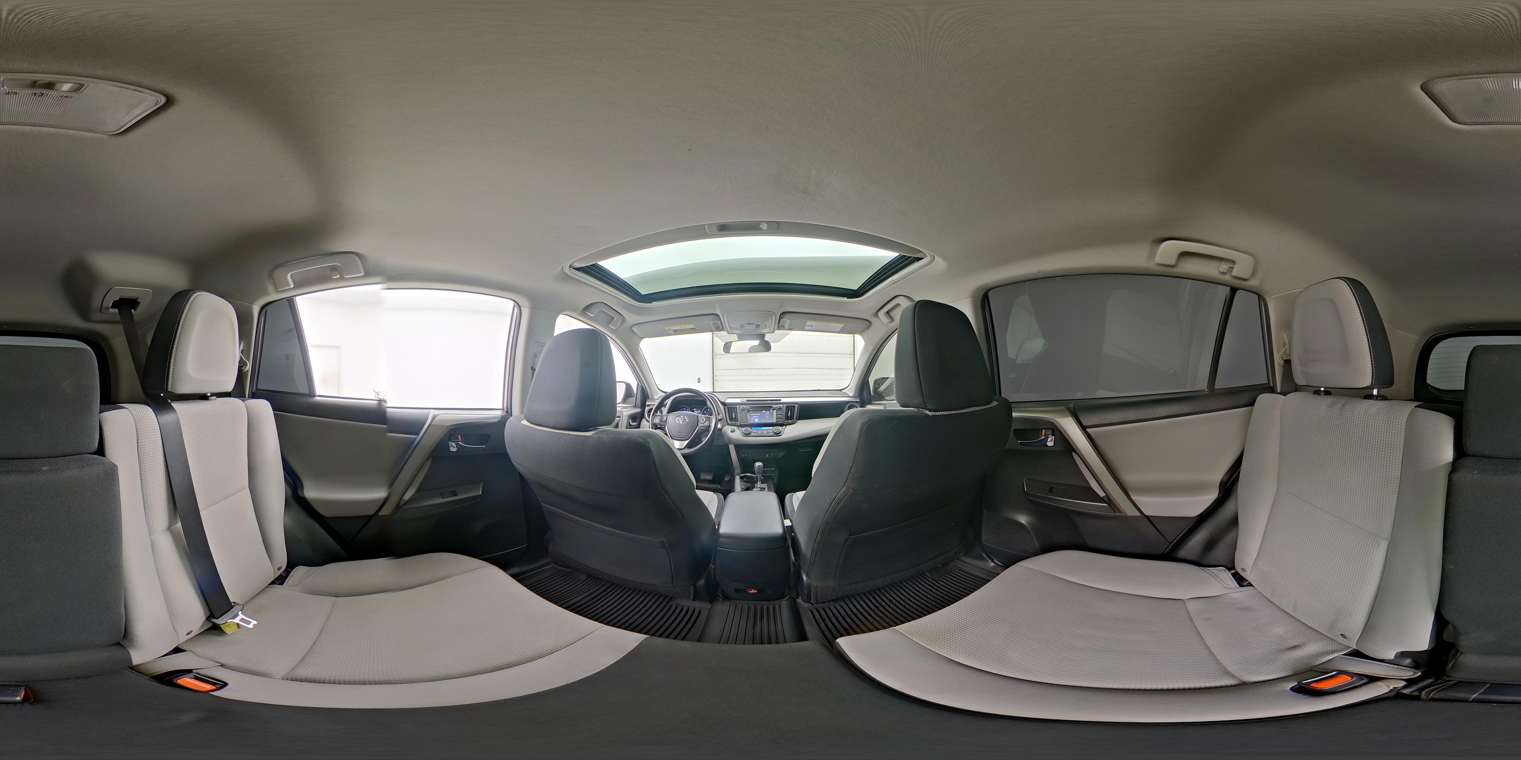 2018 Toyota RAV4 XLE - Photo 27