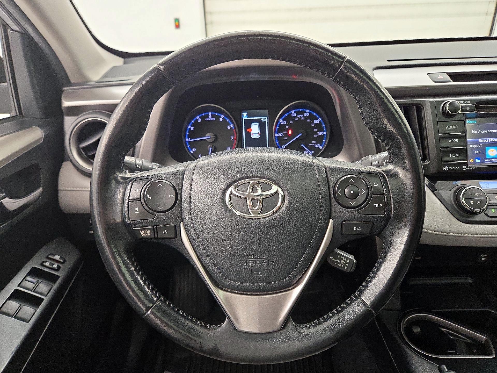 Thumbnail: 2018 Toyota RAV4 - 10