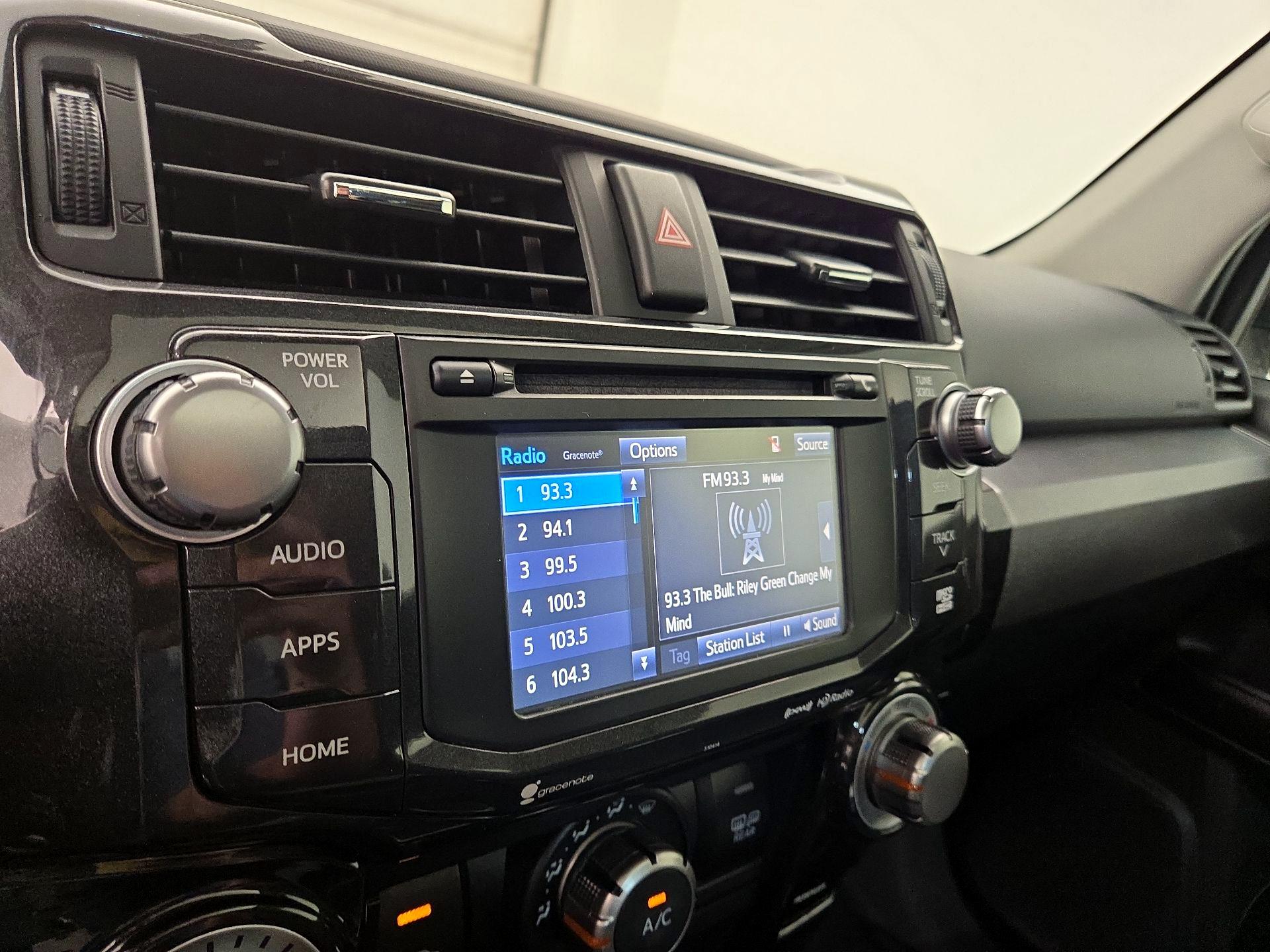 Thumbnail: 2019 Toyota 4Runner - 15