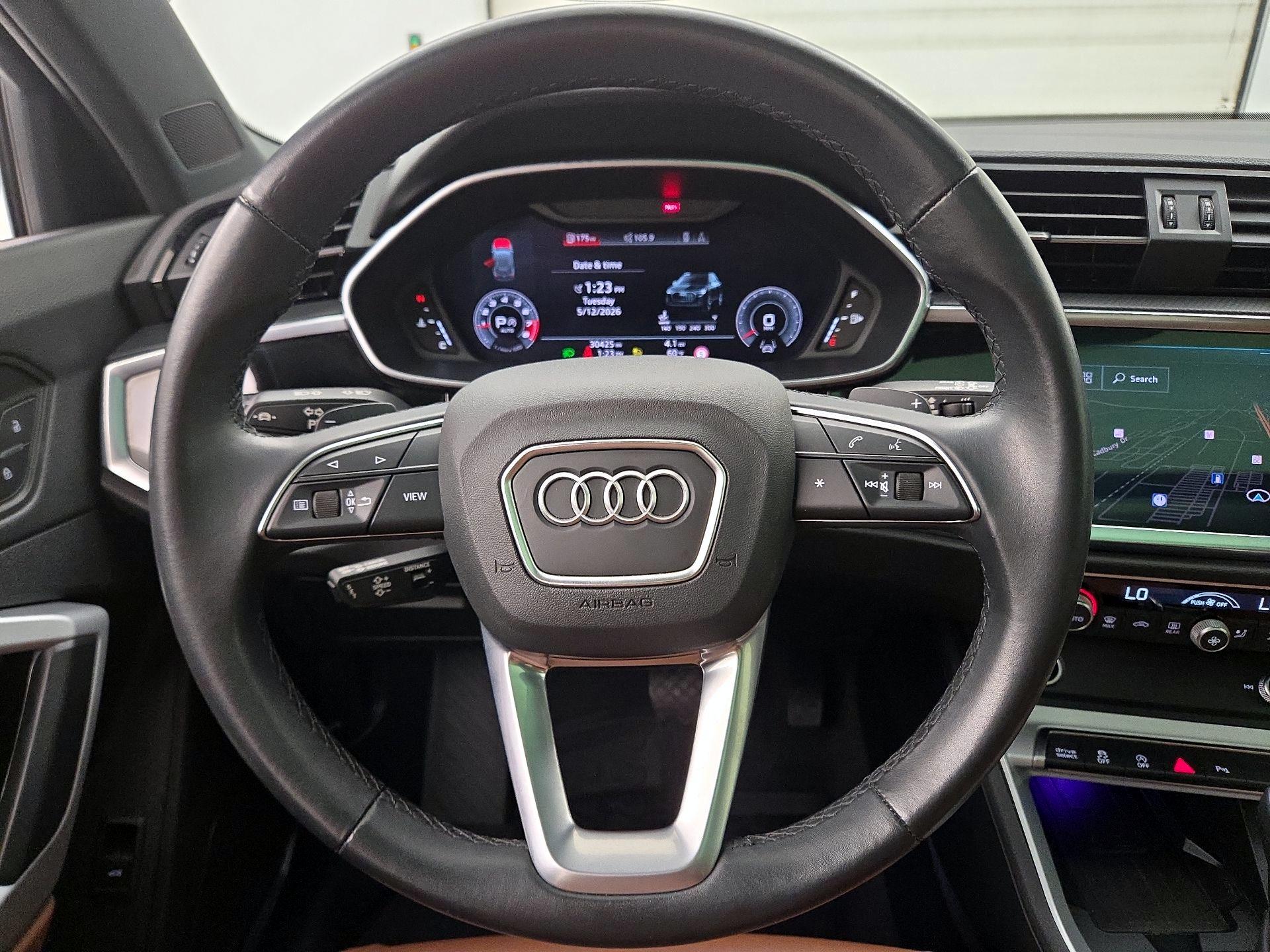 Thumbnail: 2021 Audi Q3 - 10