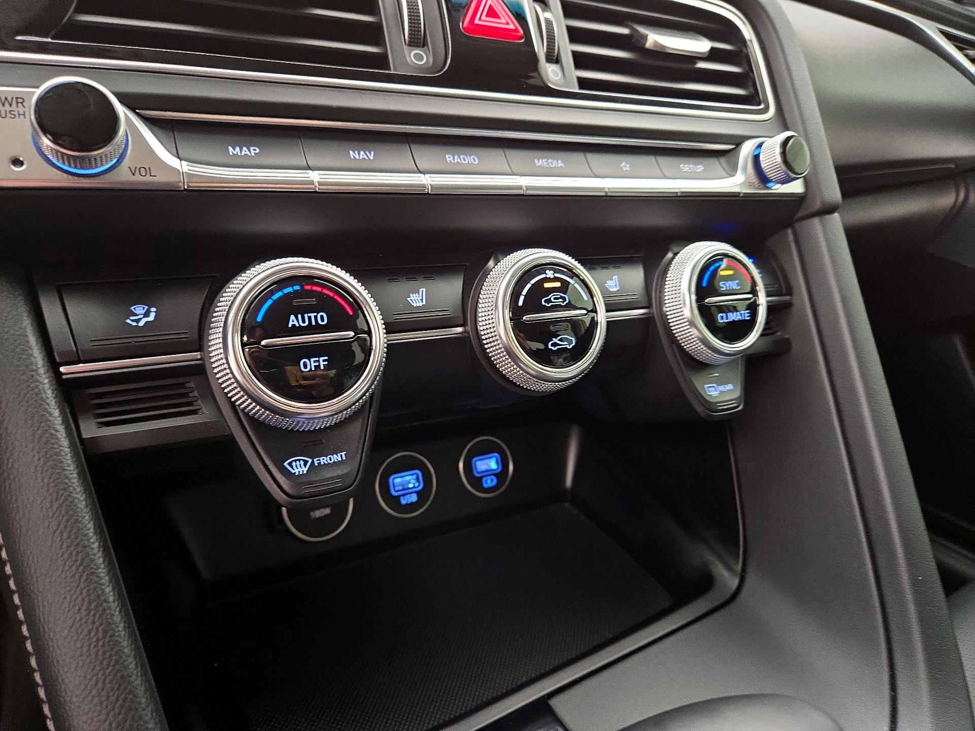 Thumbnail: 2023 Genesis G70 - 17