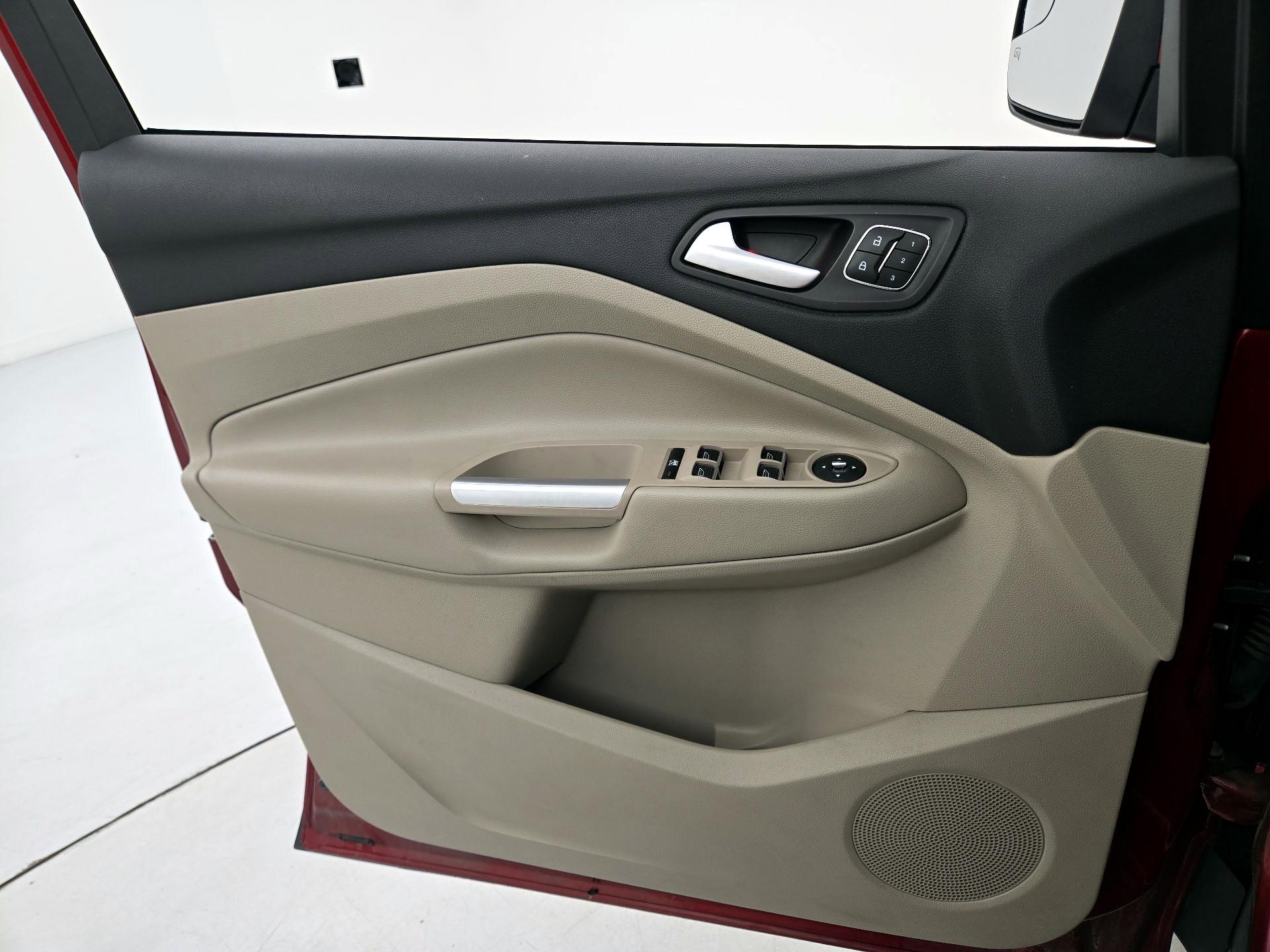 Thumbnail: 2014 Ford Escape - 12