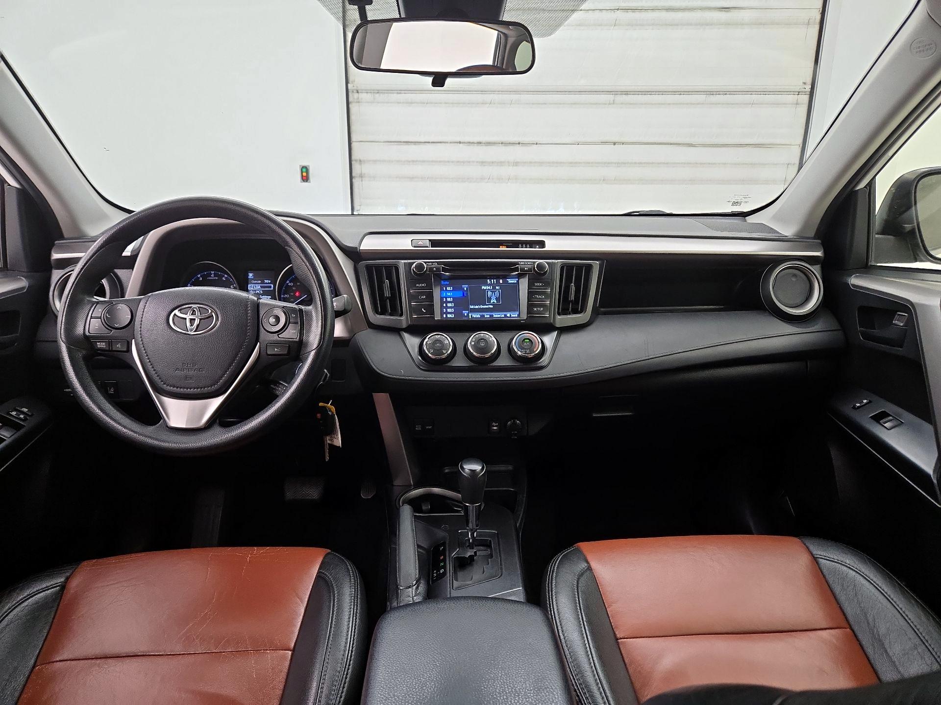 Thumbnail: 2018 Toyota RAV4 - 9
