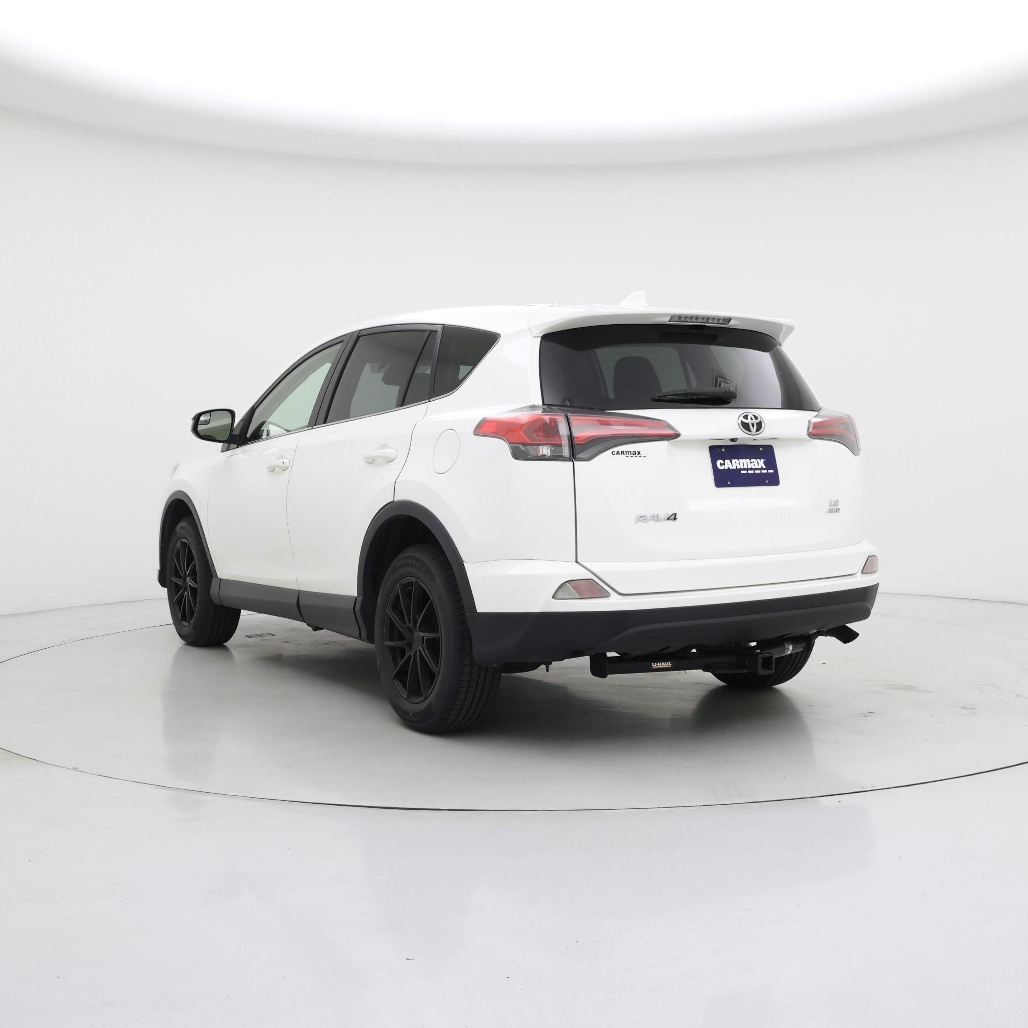 Thumbnail: 2018 Toyota RAV4 - 2