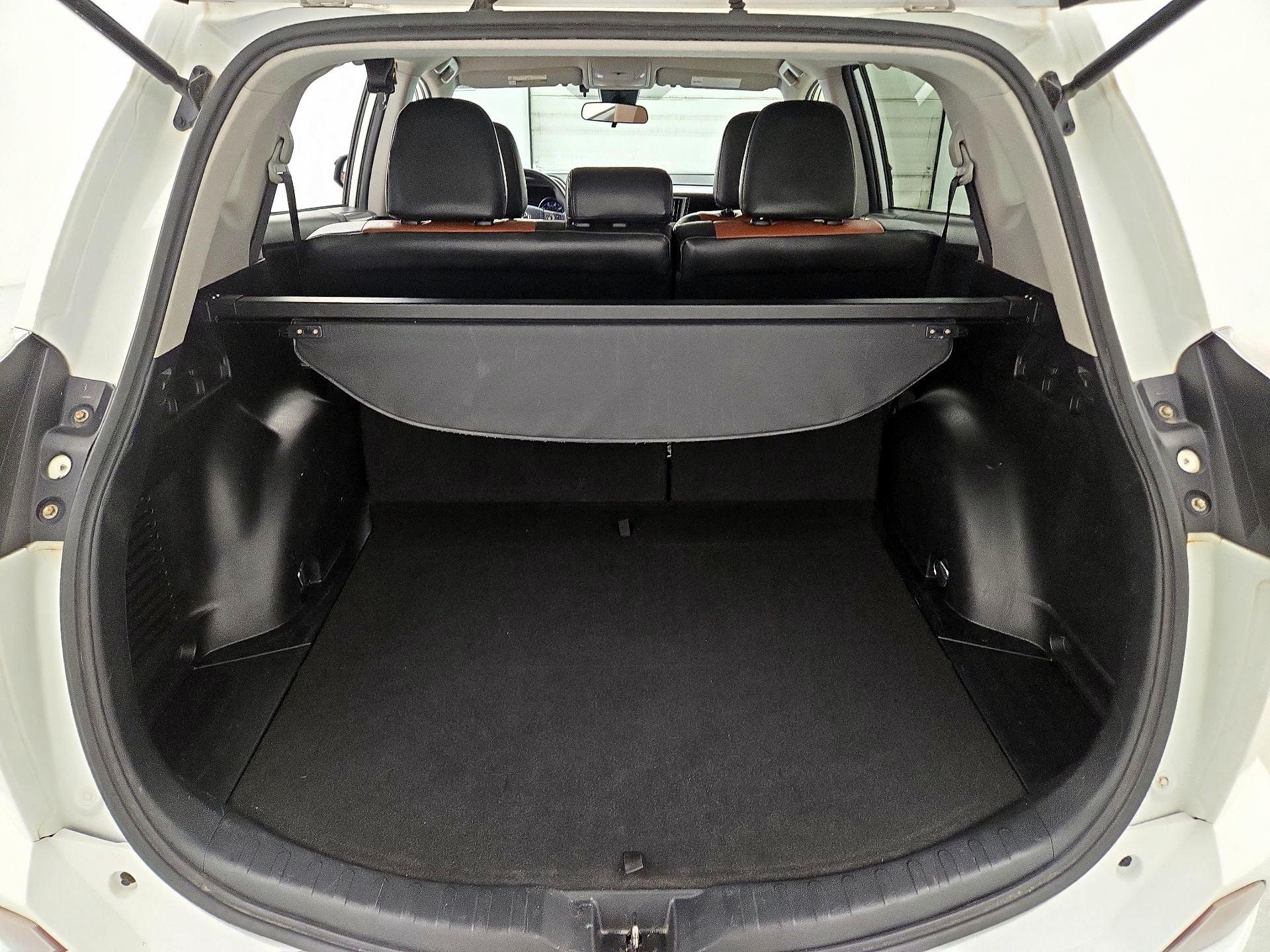 Thumbnail: 2018 Toyota RAV4 - 20