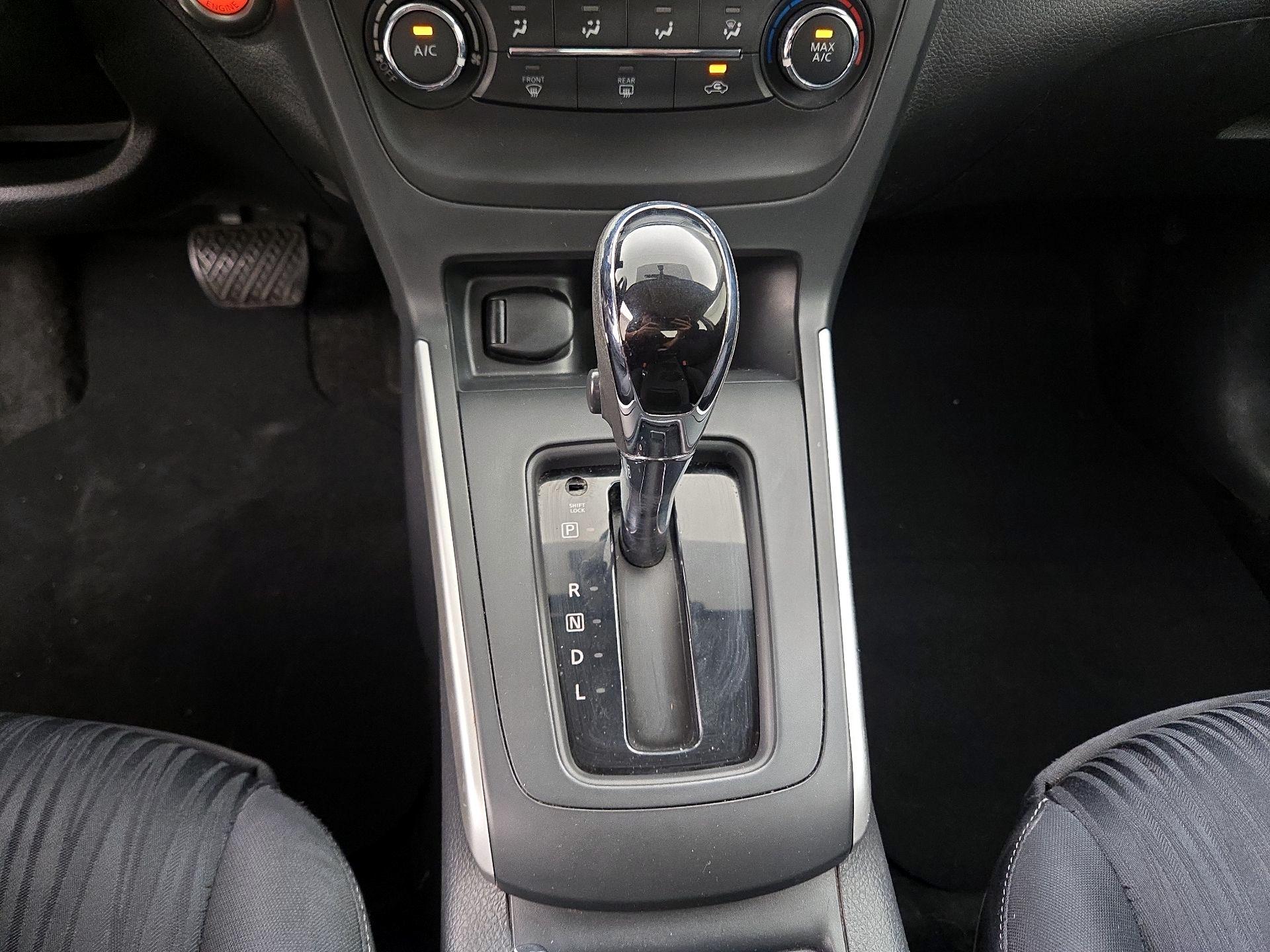 Thumbnail: 2016 Nissan Sentra - 17