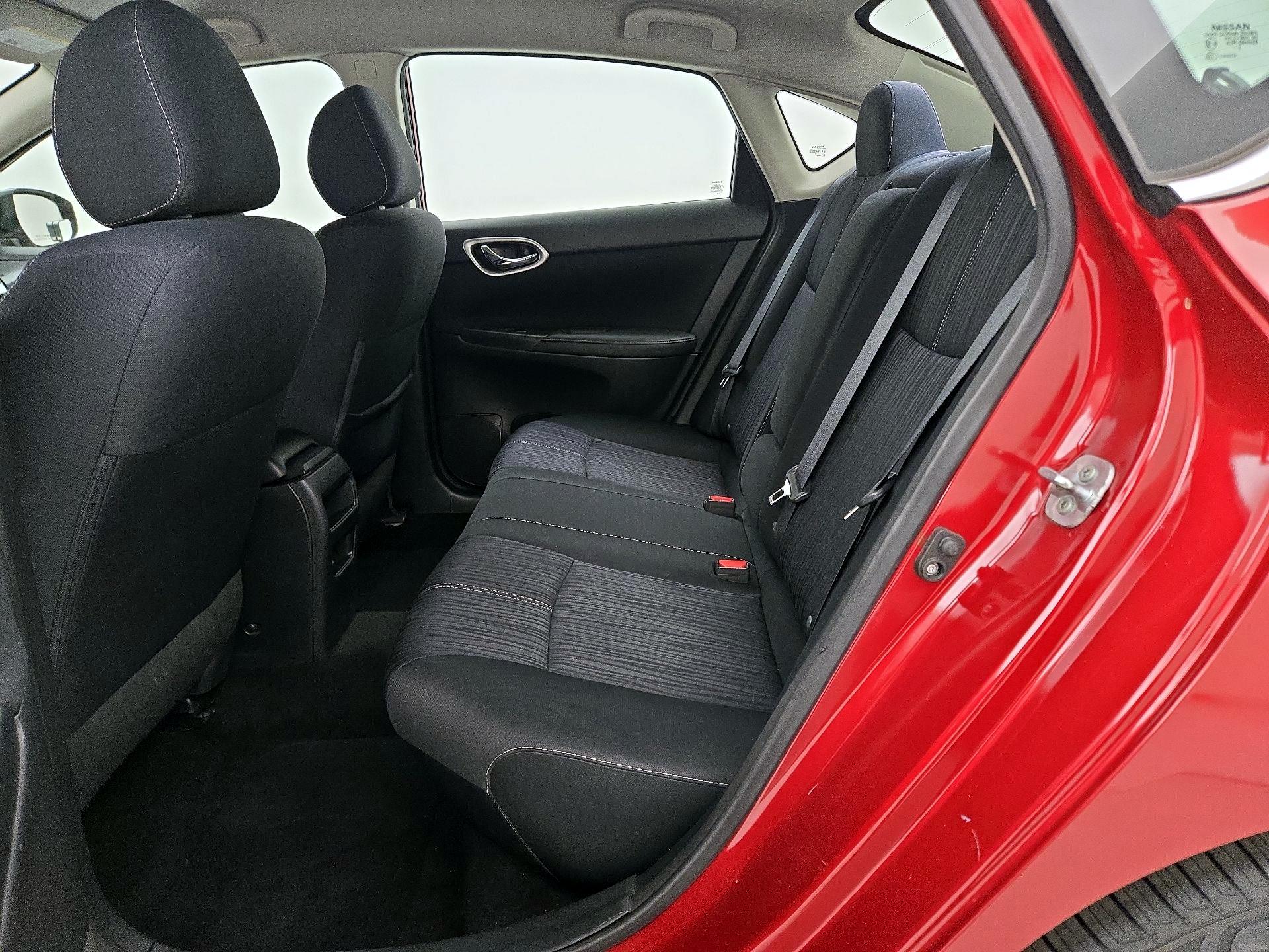 Thumbnail: 2016 Nissan Sentra - 19