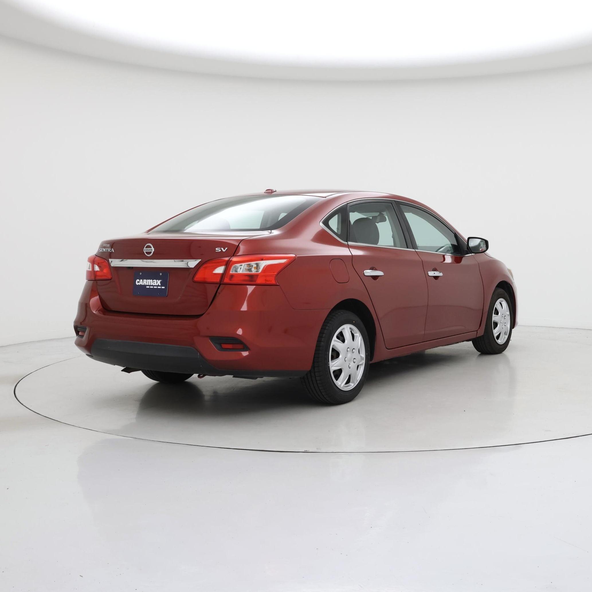 Thumbnail: 2016 Nissan Sentra - 8