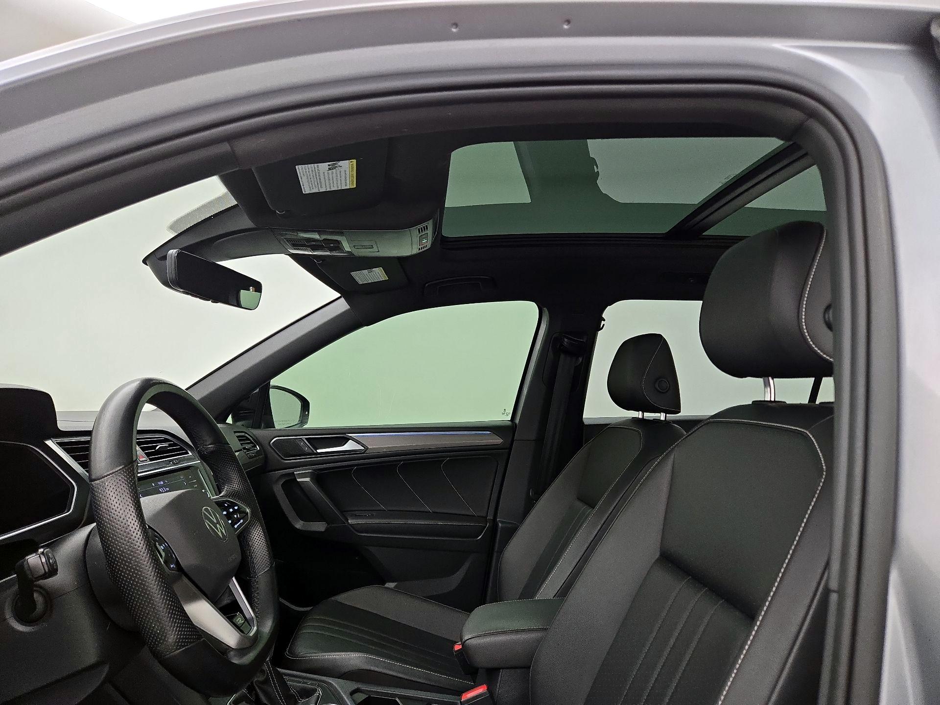 Thumbnail: 2022 Volkswagen Tiguan - 19