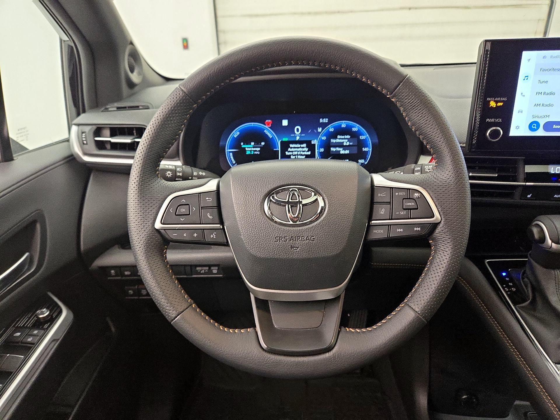 Thumbnail: 2025 Toyota Sienna - 10