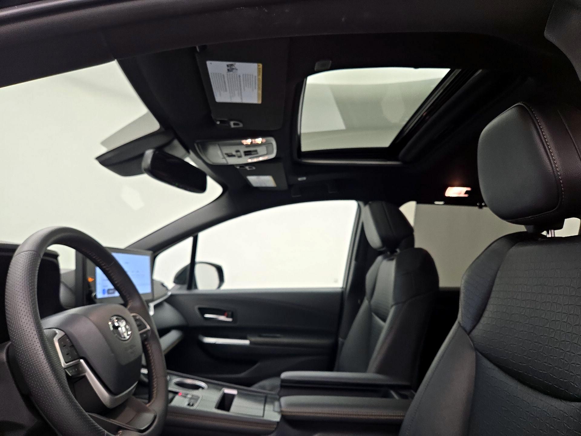 Thumbnail: 2025 Toyota Sienna - 19