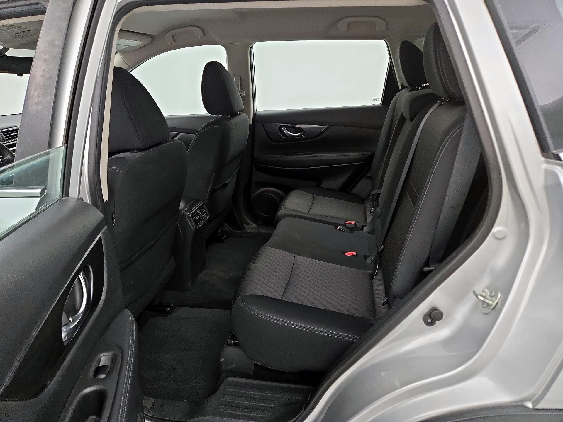 Thumbnail: 2018 Nissan Rogue - 19
