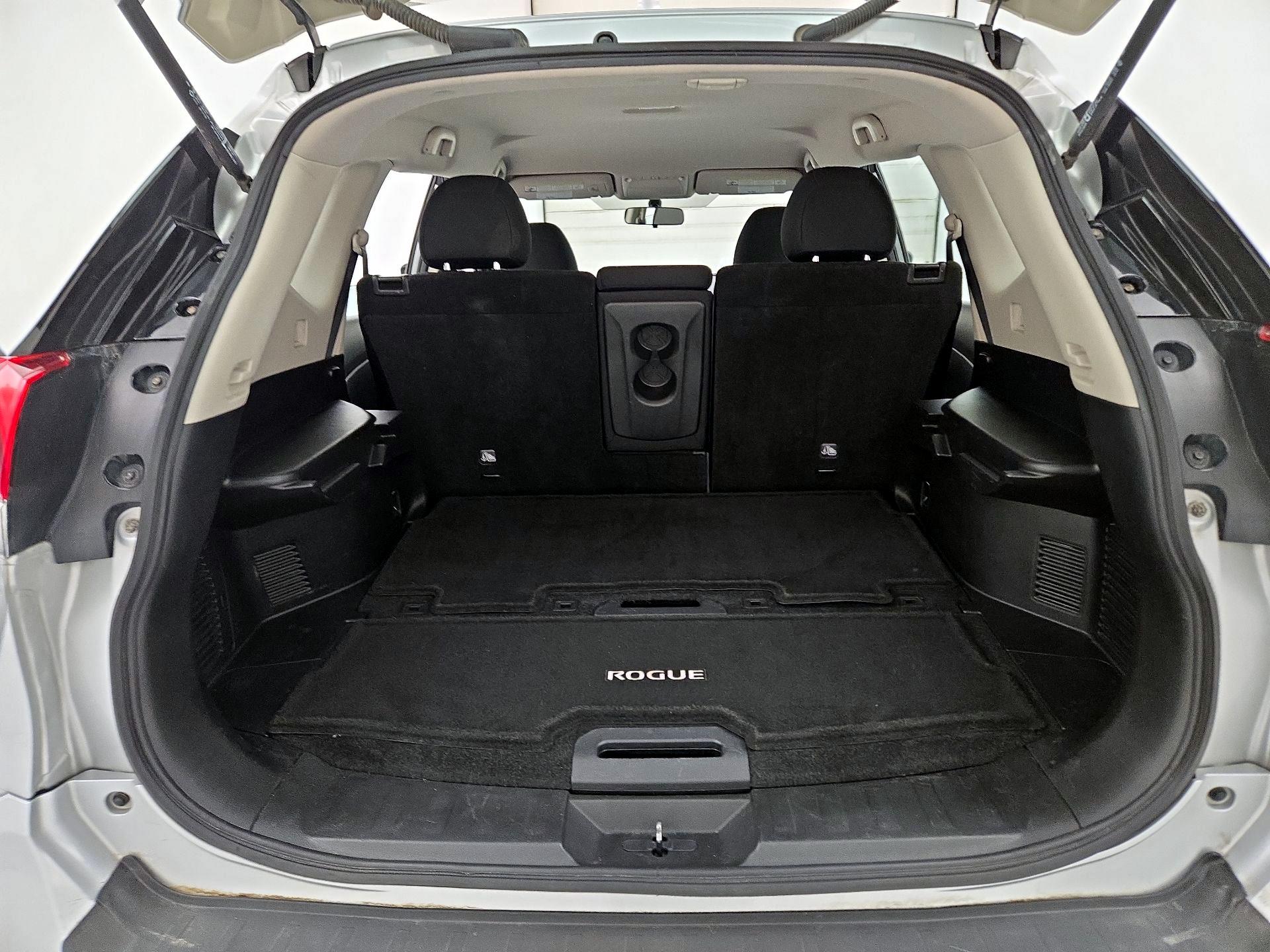Thumbnail: 2018 Nissan Rogue - 20