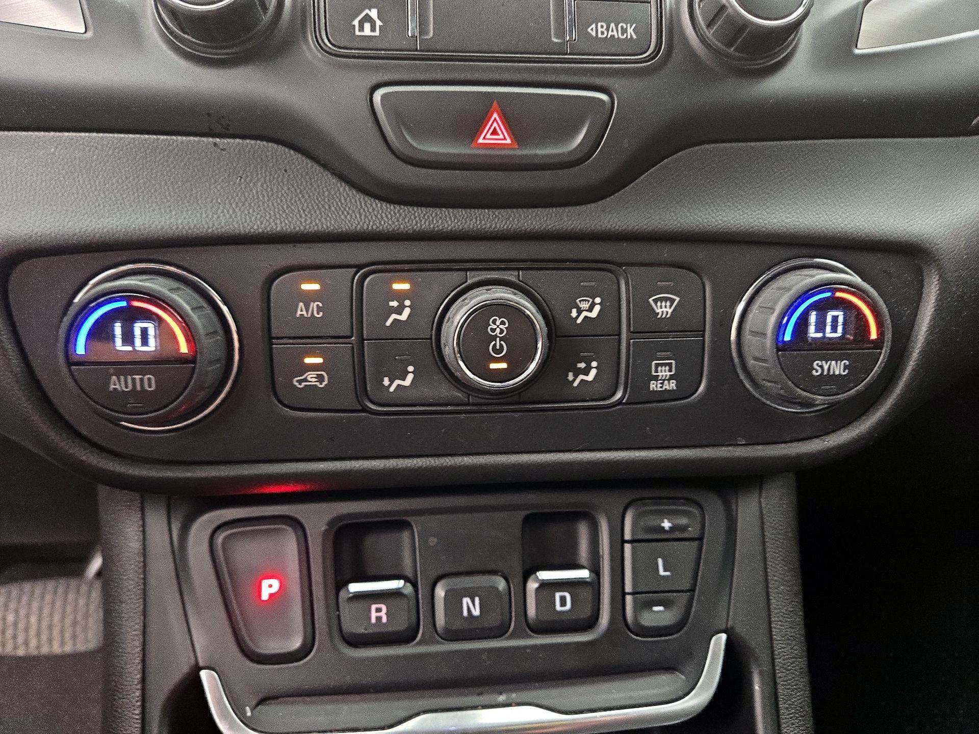 Thumbnail: 2020 GMC Terrain - 16