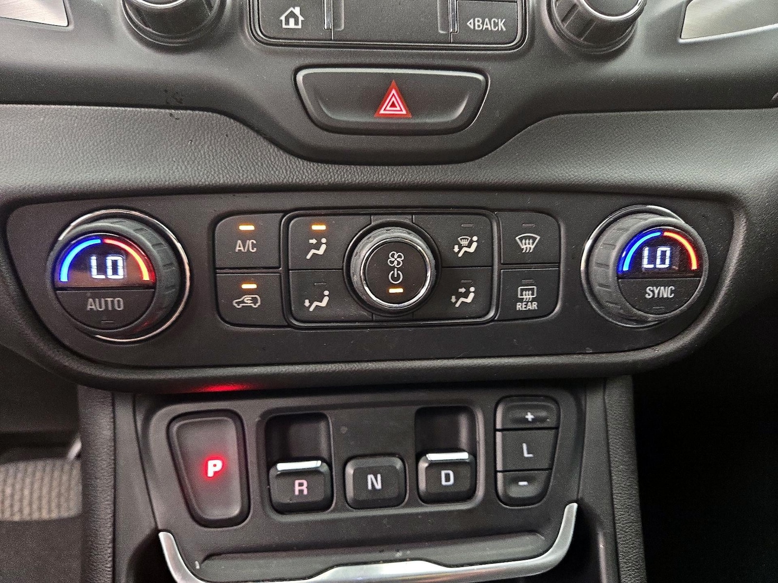 2020 GMC Terrain SLT - Photo 17