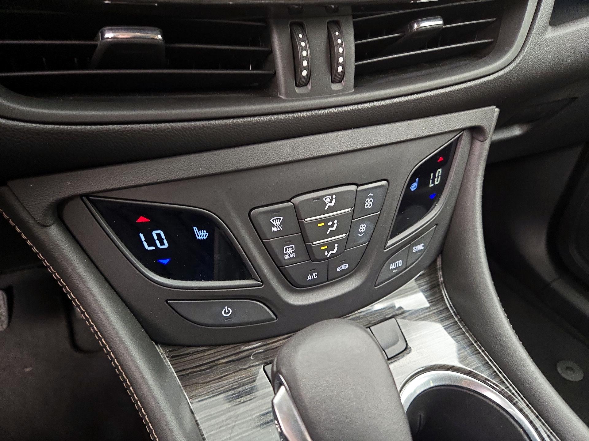 Thumbnail: 2017 Buick Envision - 16