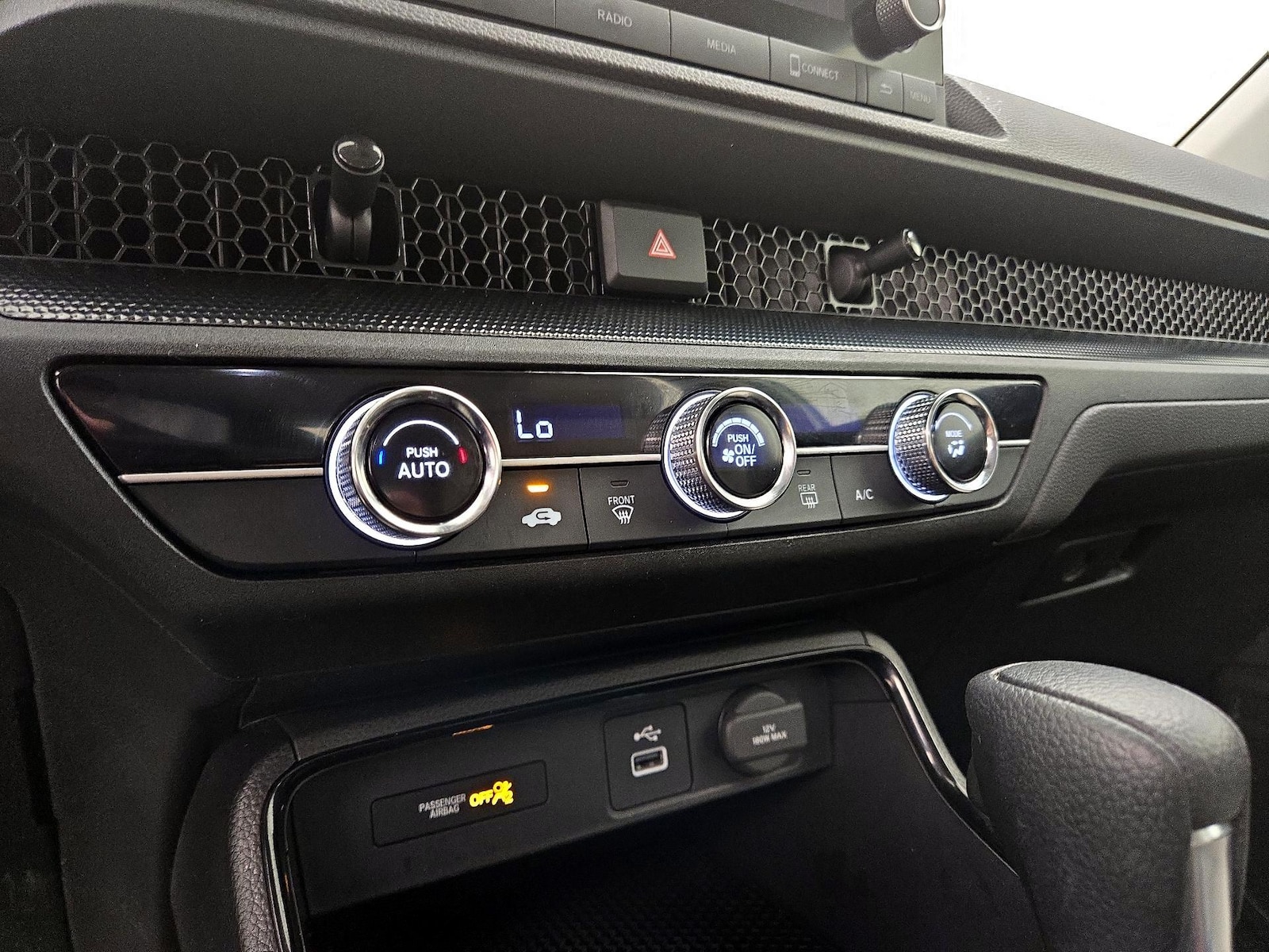 2024 Honda CR-V LX - Photo 17