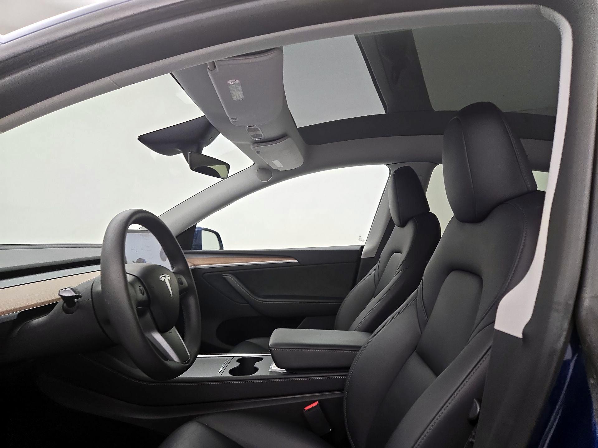 Thumbnail: 2023 Tesla Model Y - 19
