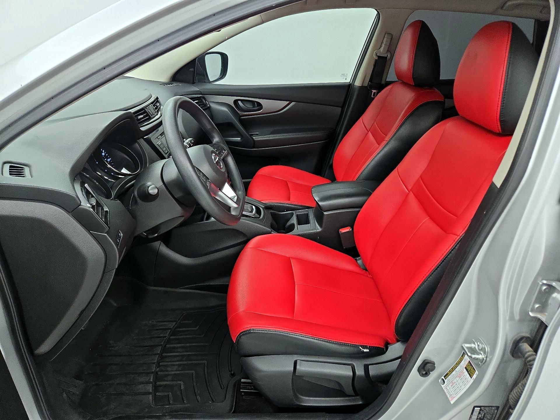 Thumbnail: 2022 Nissan Rogue Sport - 11