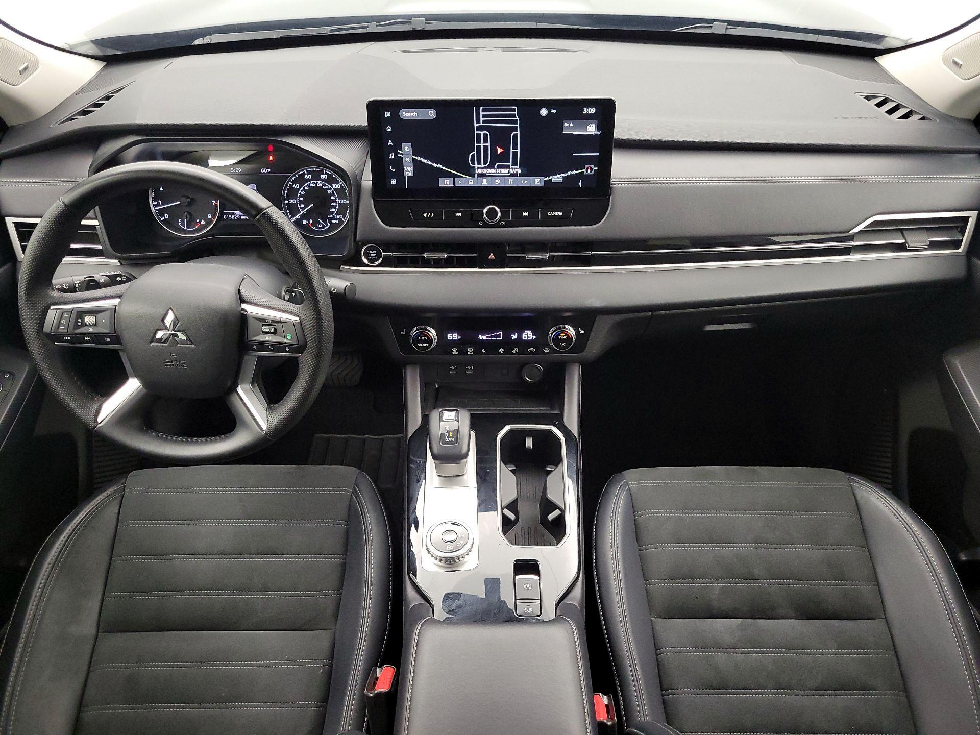 Thumbnail: 2025 Mitsubishi Outlander - 9