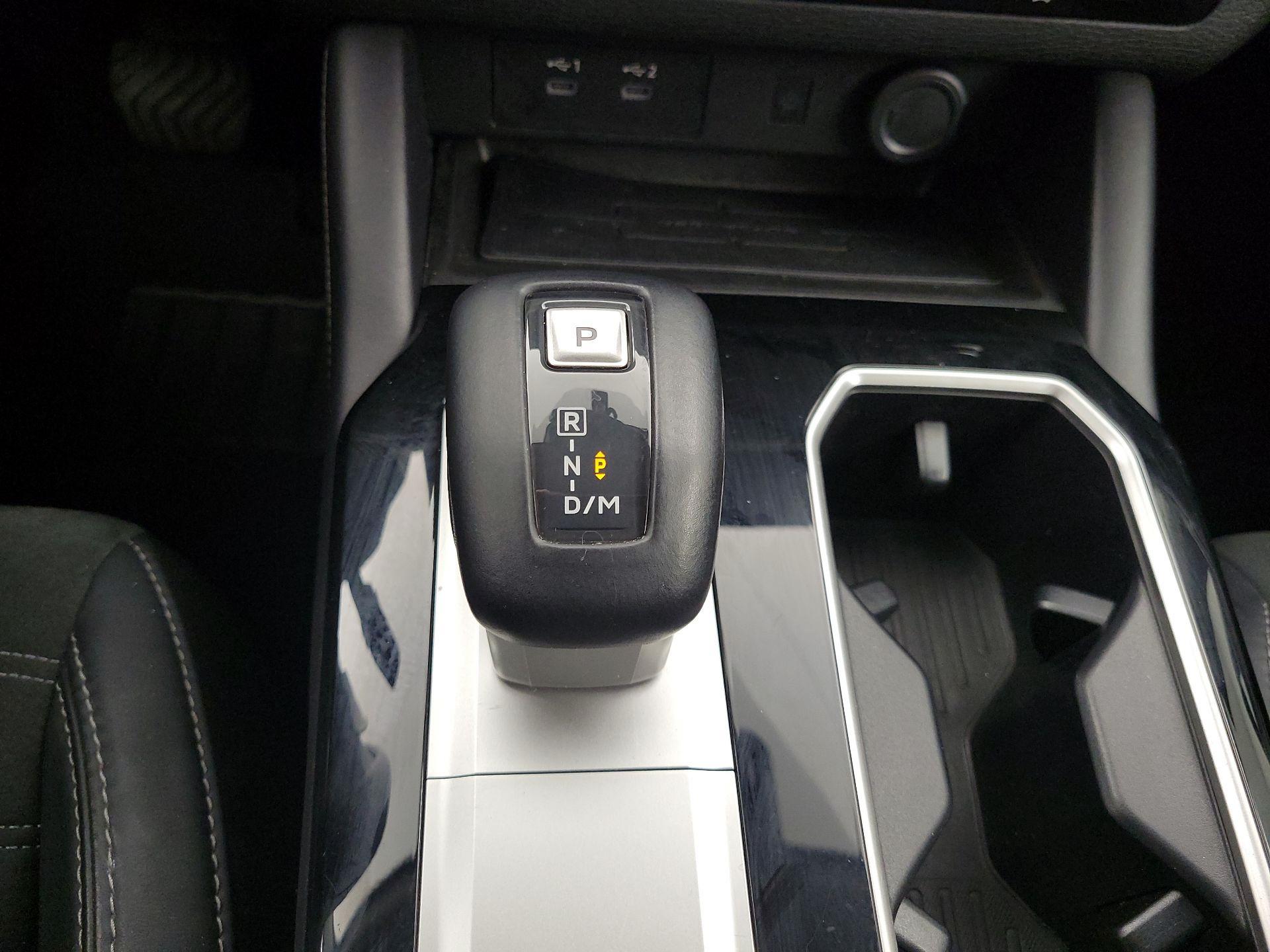 Thumbnail: 2025 Mitsubishi Outlander - 18