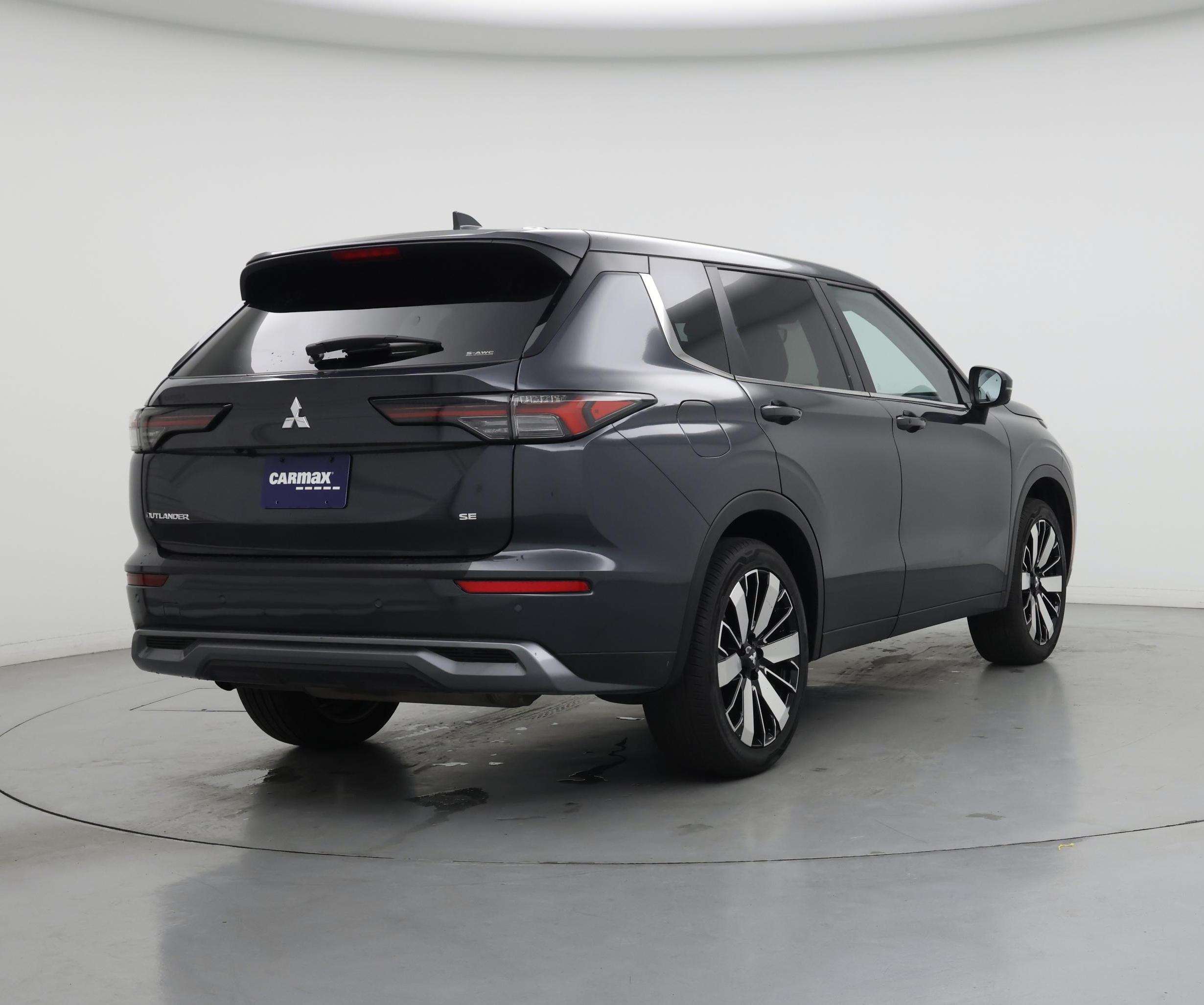 Thumbnail: 2025 Mitsubishi Outlander - 8