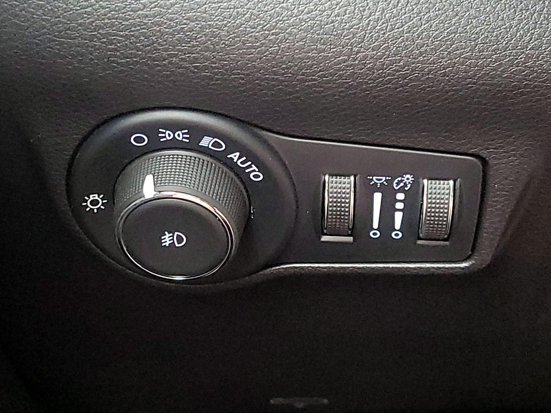Thumbnail: 2025 Jeep Compass - 13