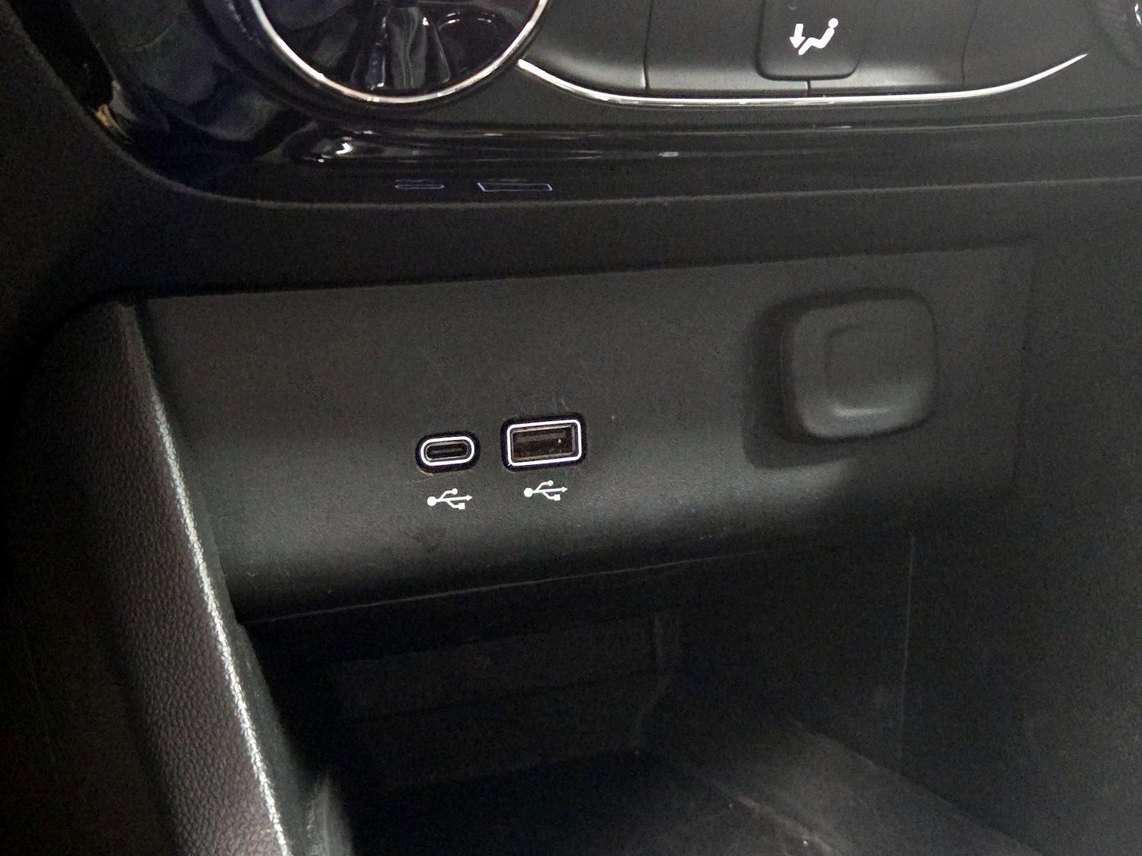 2024 Buick Encore GX Sport Touring - Photo 19