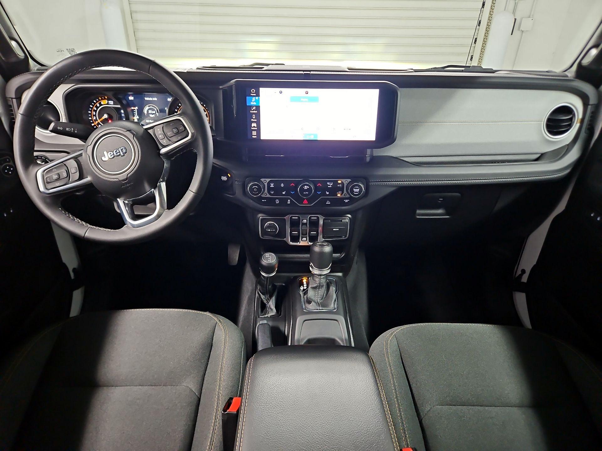 Thumbnail: 2025 Jeep Wrangler - 9