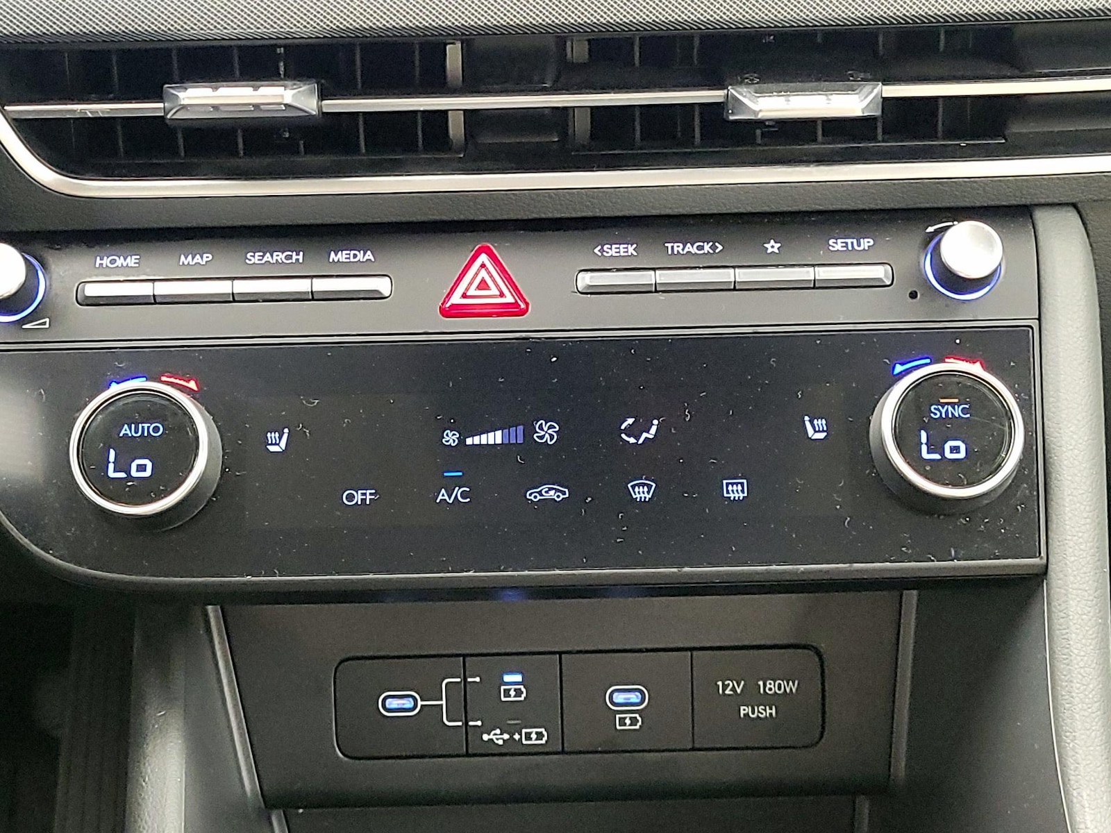 2025 Hyundai Sonata SEL - Photo 18