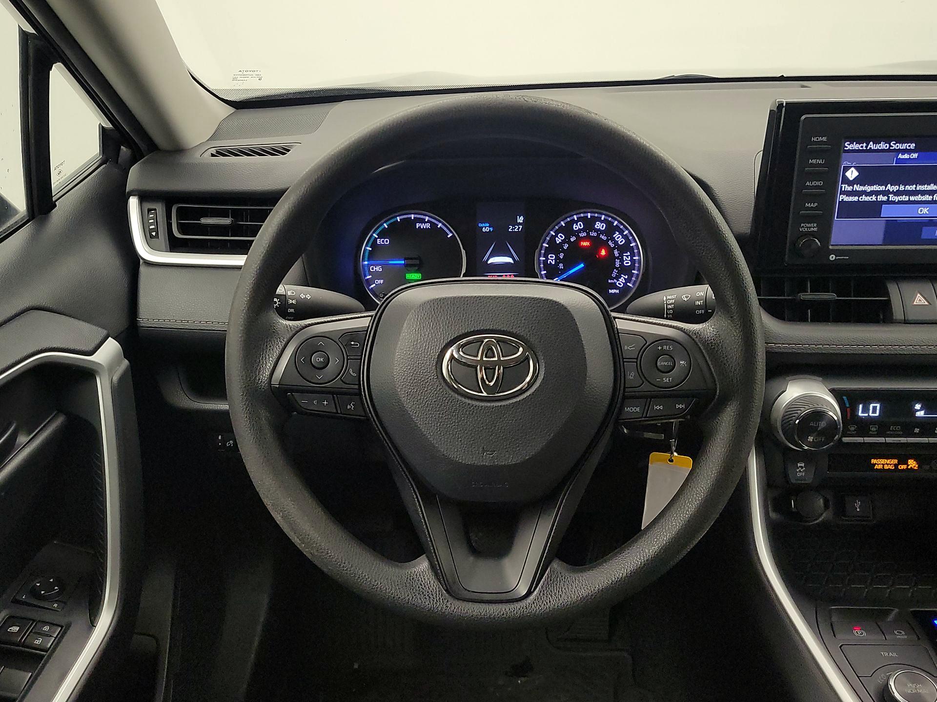 Thumbnail: 2022 Toyota RAV4 - 10