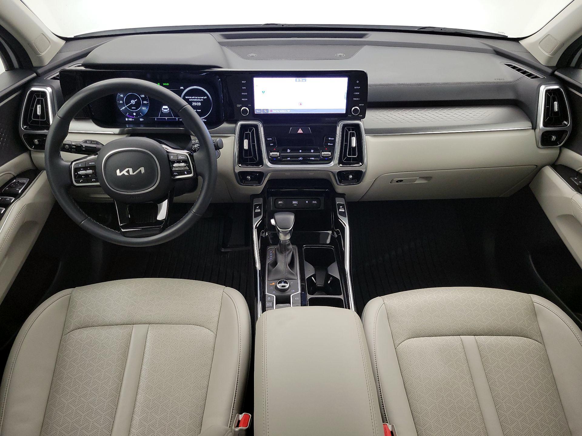 Thumbnail: 2023 Kia Sorento - 9